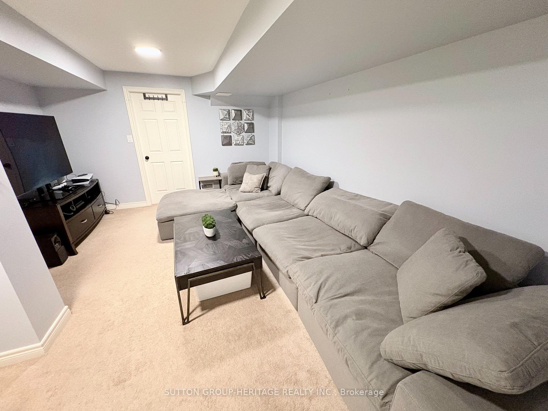 Photo 15 of 15 Clarinet Lane, Whitchurch-Stouffville, Stouffville — HOMEH