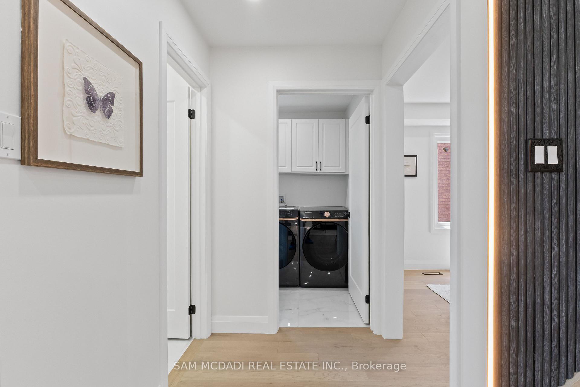 Photo 13 of 1521 Roseway Drive, Mississauga, East Credit — HOMEH