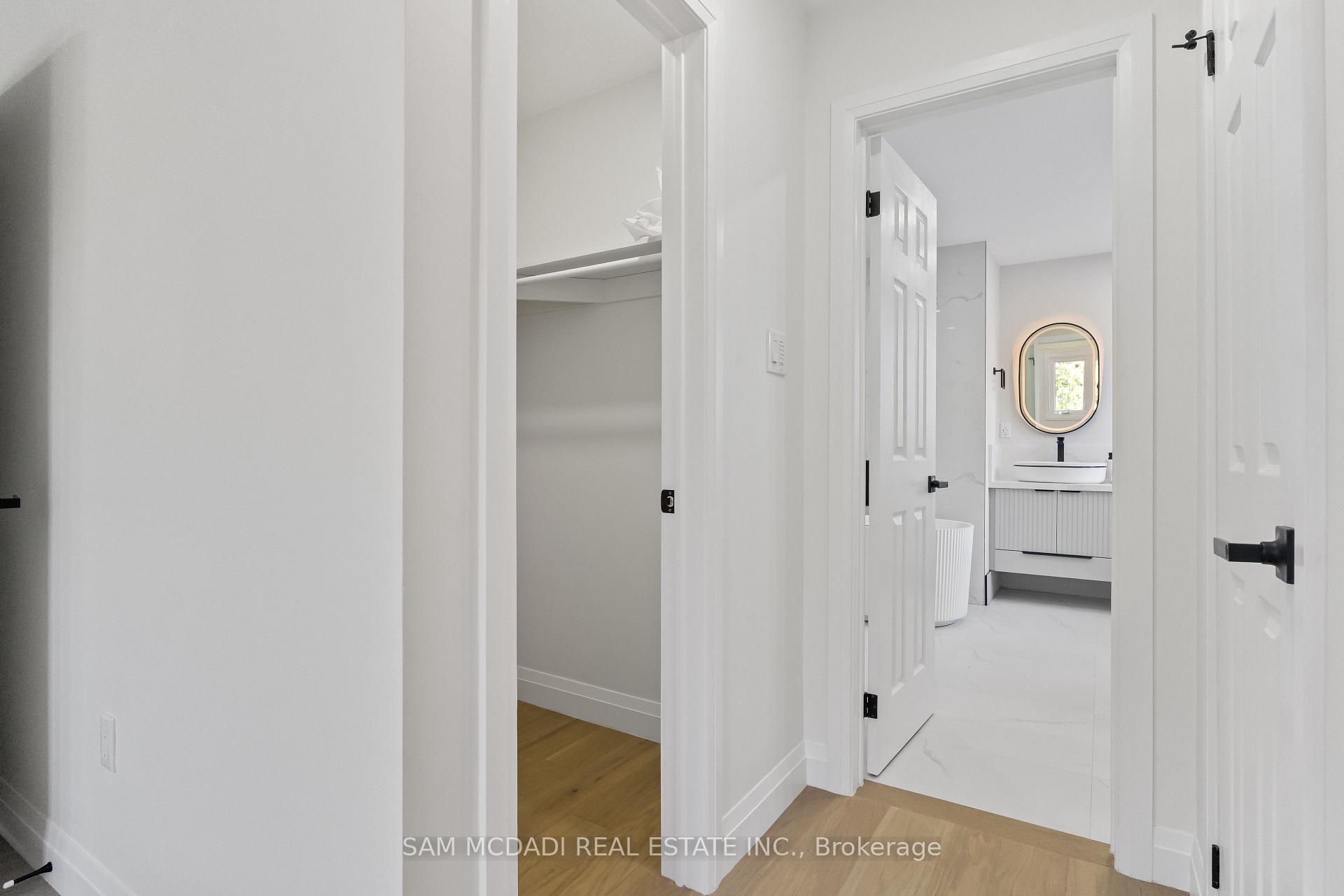 Photo 21 of 1521 Roseway Drive, Mississauga, East Credit — HOMEH