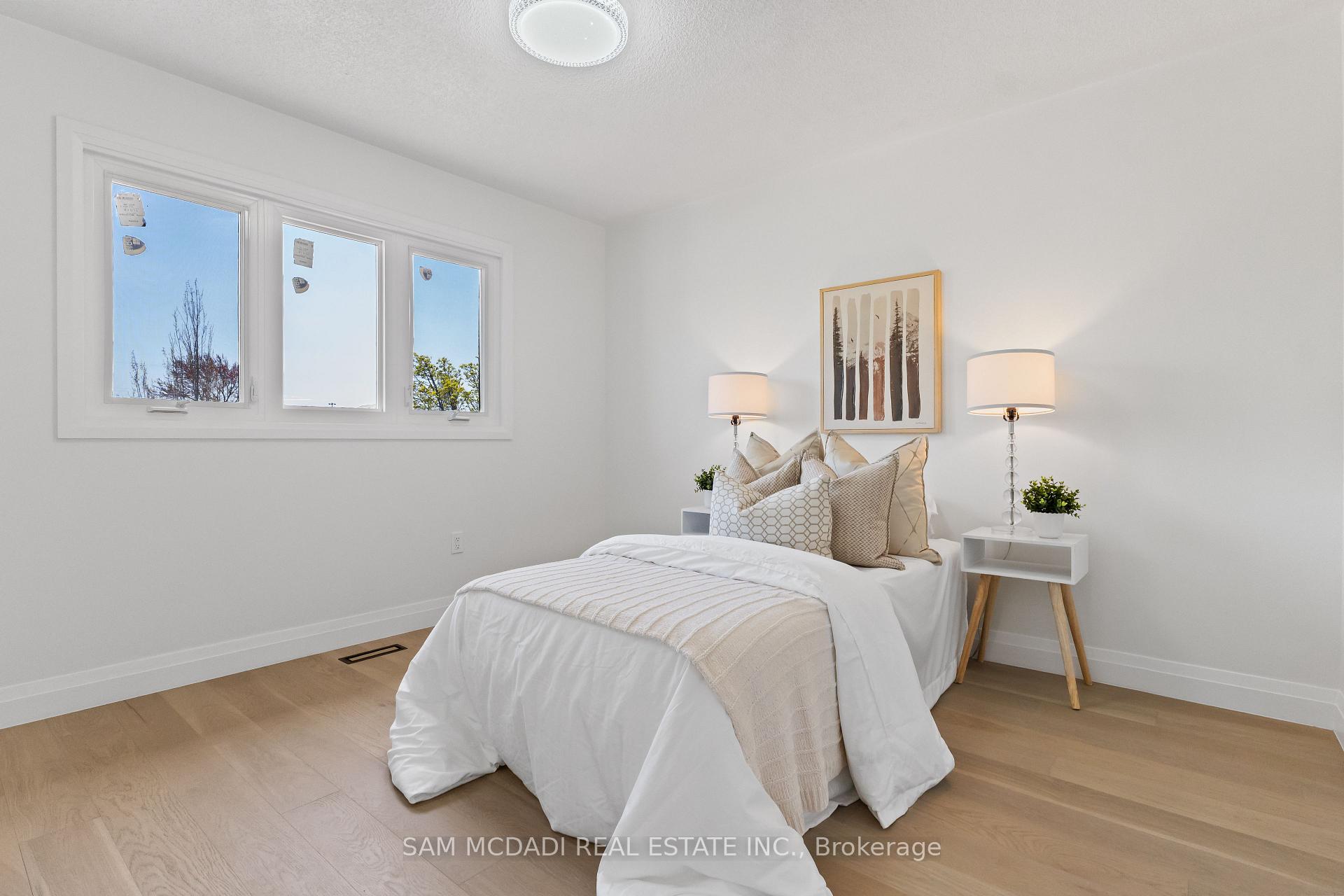 Photo 27 of 1521 Roseway Drive, Mississauga, East Credit — HOMEH