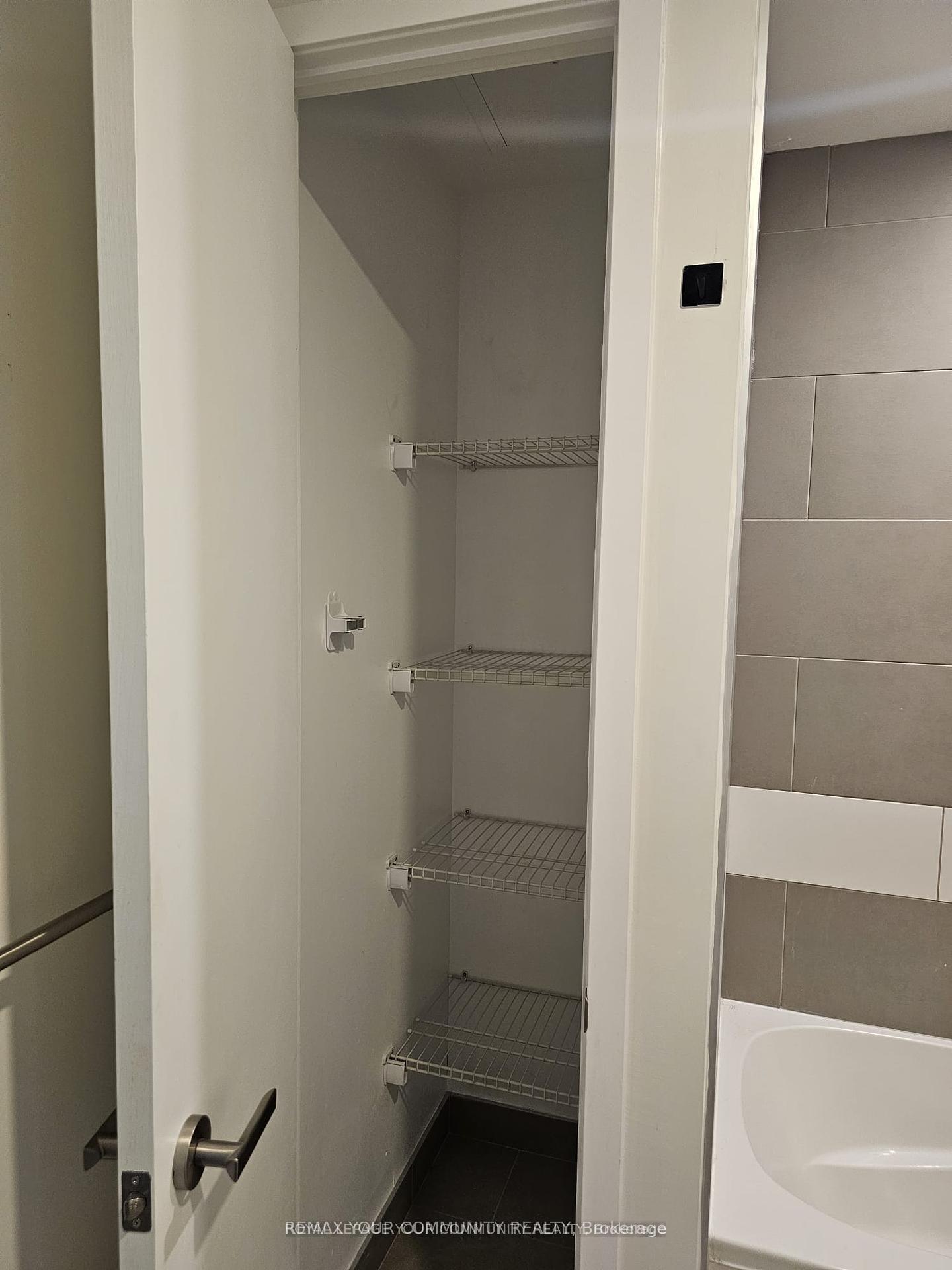 Photo 15 of Unit 1607, 197 Yonge Street, Toronto, Bay Street Corridor — HOMEH