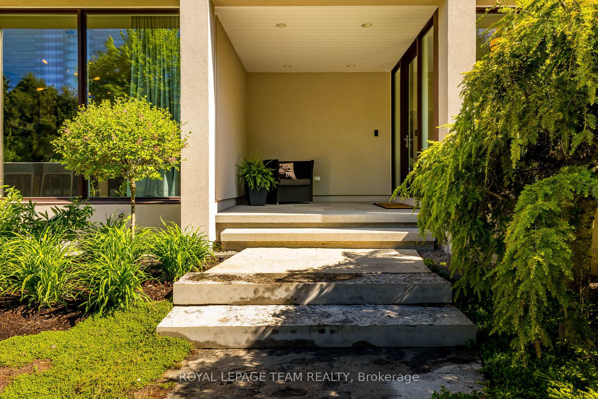 Photo 3 of 14 Kanata Rockeries Private, Ottawa, Kanata - Kanata Lakes/Heritage Hills — HOMEH