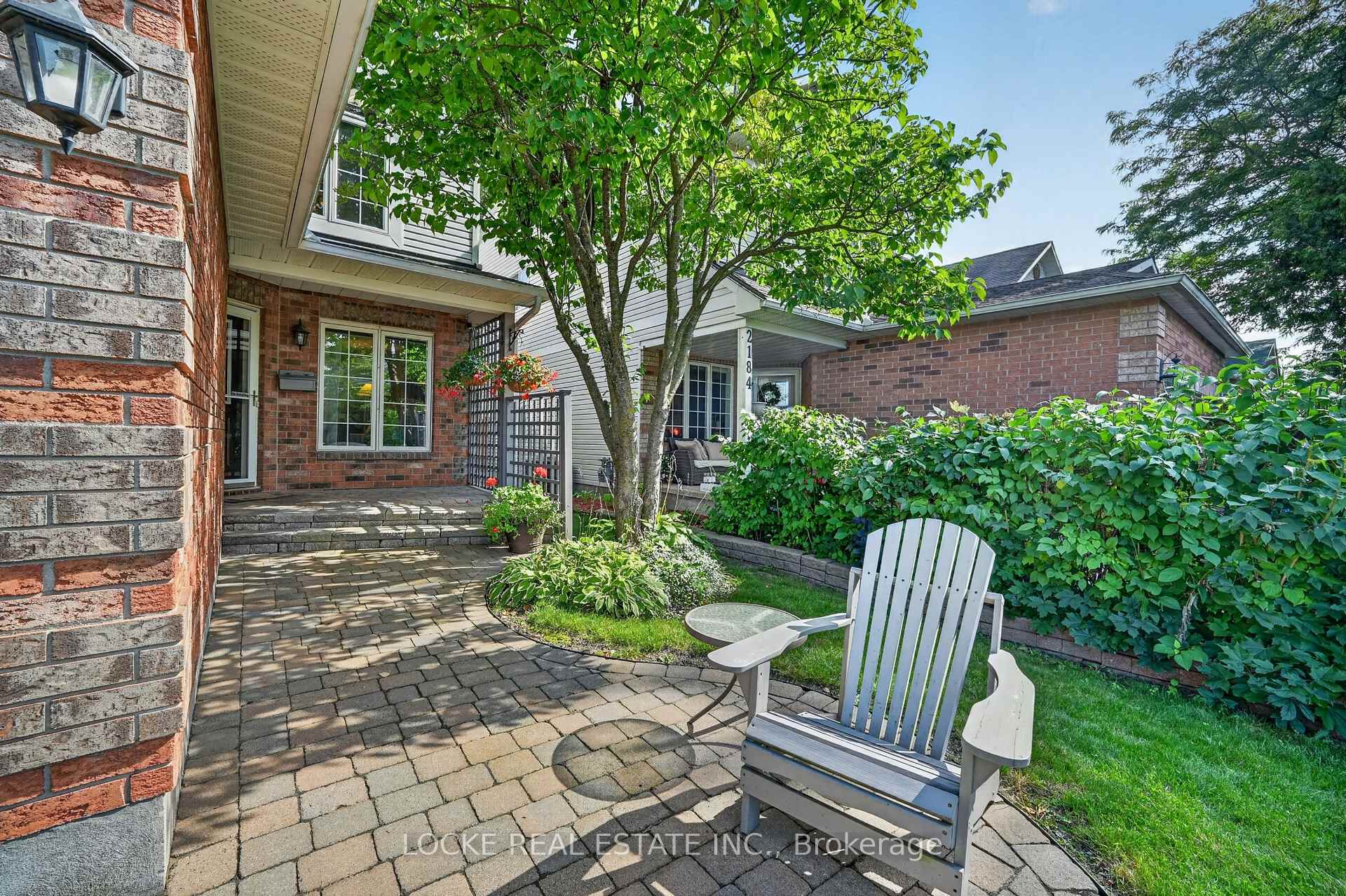 Photo 2 of 2186 Gardenway Drive, Ottawa, Fallingbrook/Gardenway South — HOMEH