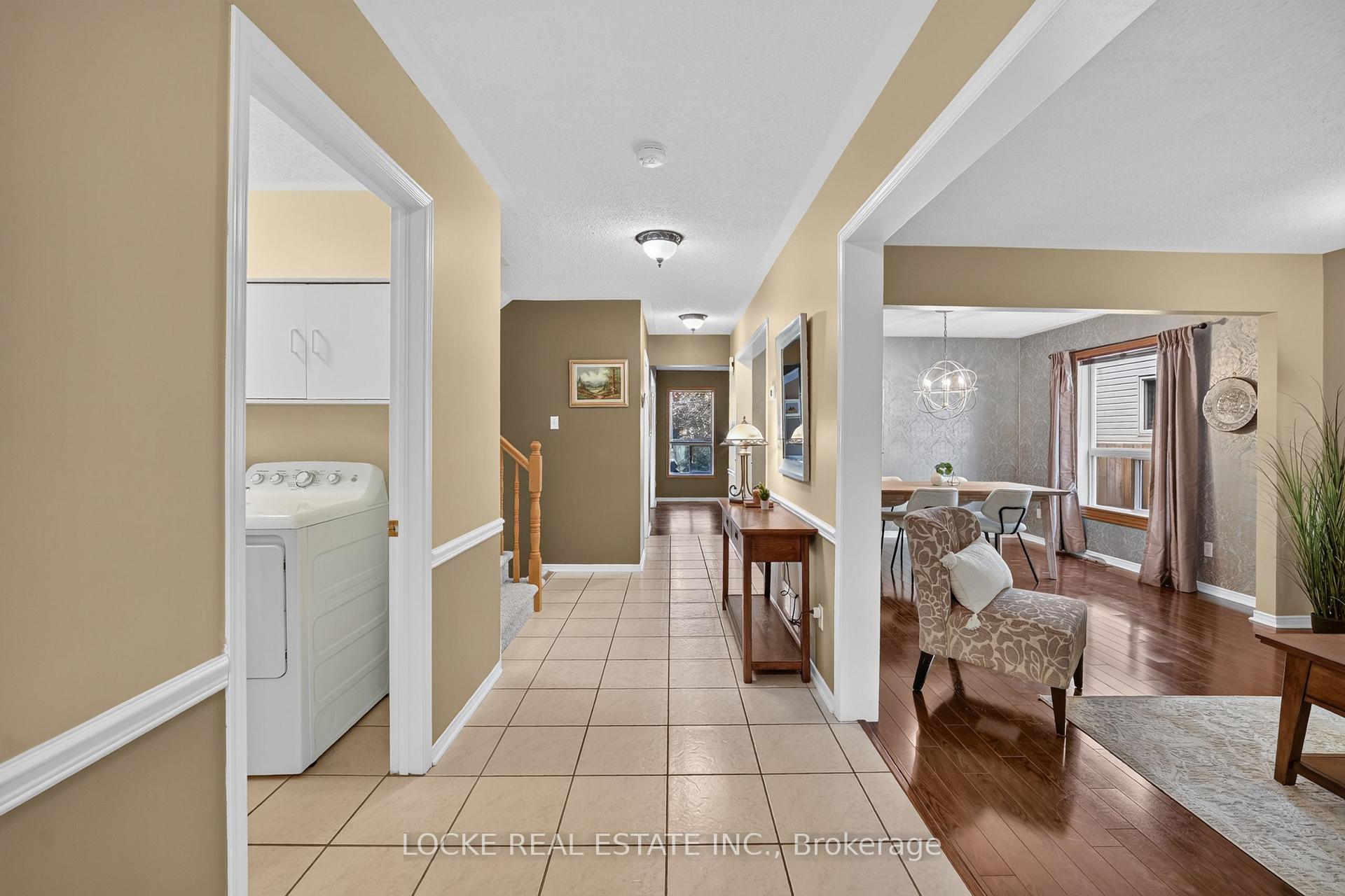 Photo 5 of 2186 Gardenway Drive, Ottawa, Fallingbrook/Gardenway South — HOMEH