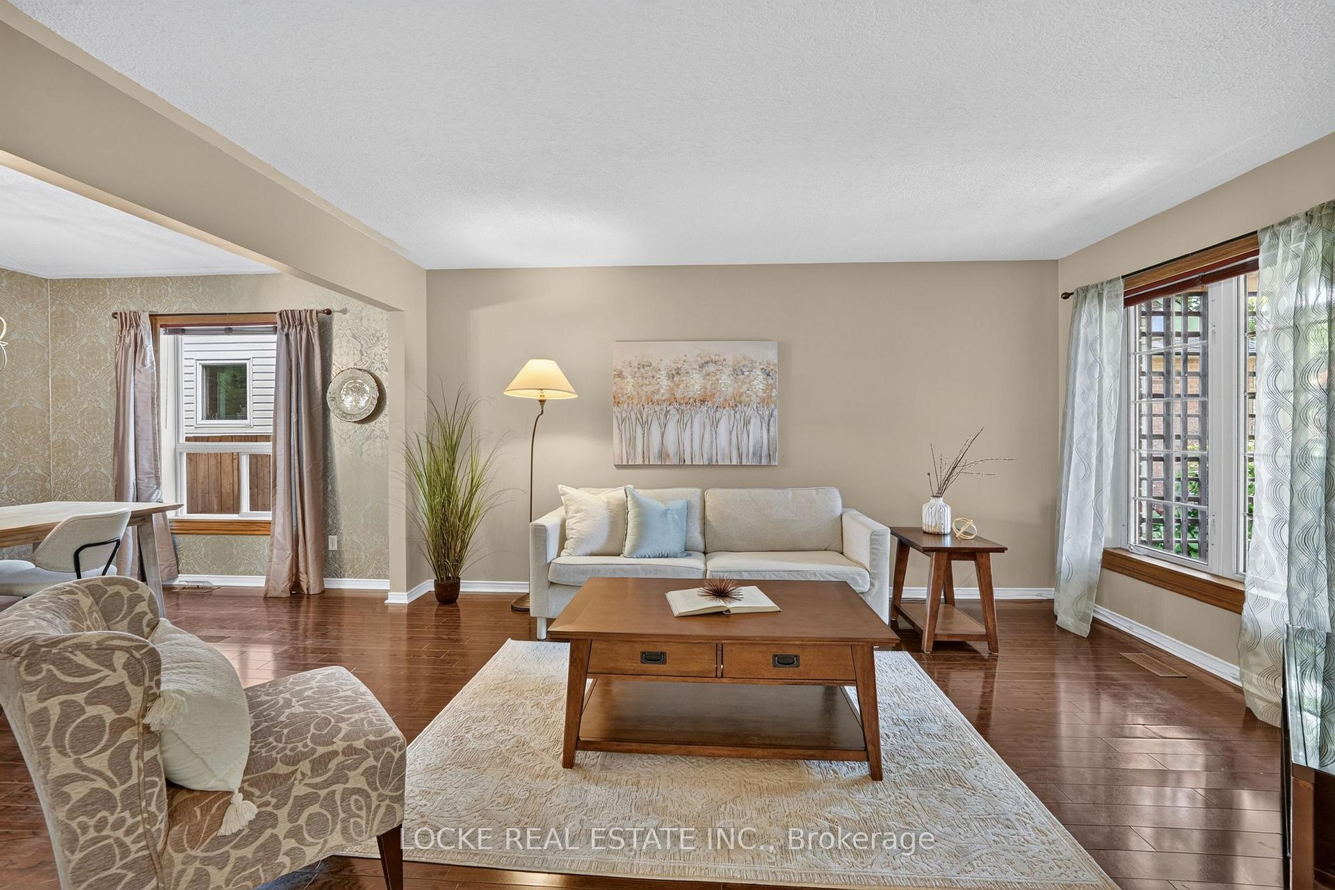Photo 6 of 2186 Gardenway Drive, Ottawa, Fallingbrook/Gardenway South — HOMEH