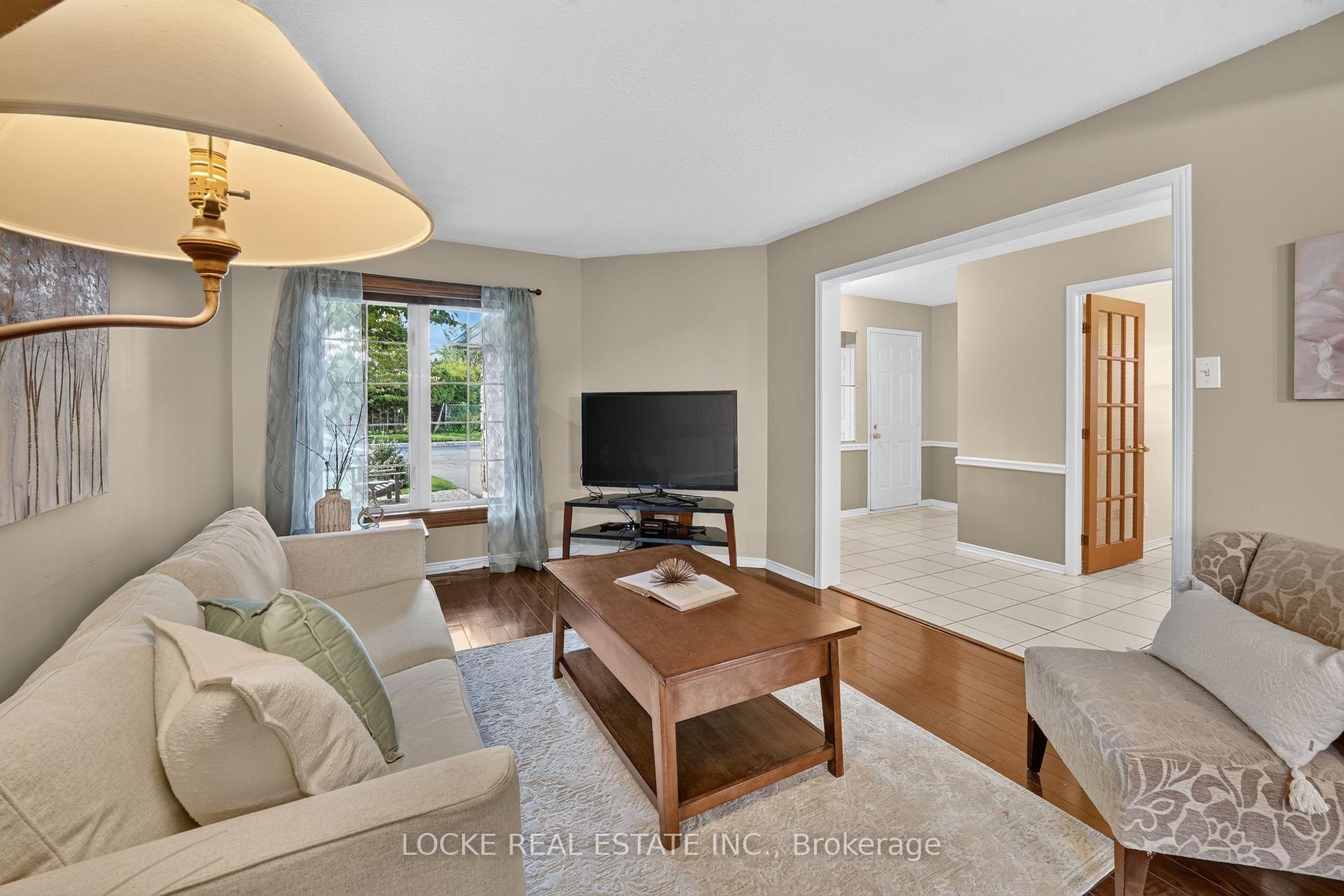 Photo 8 of 2186 Gardenway Drive, Ottawa, Fallingbrook/Gardenway South — HOMEH