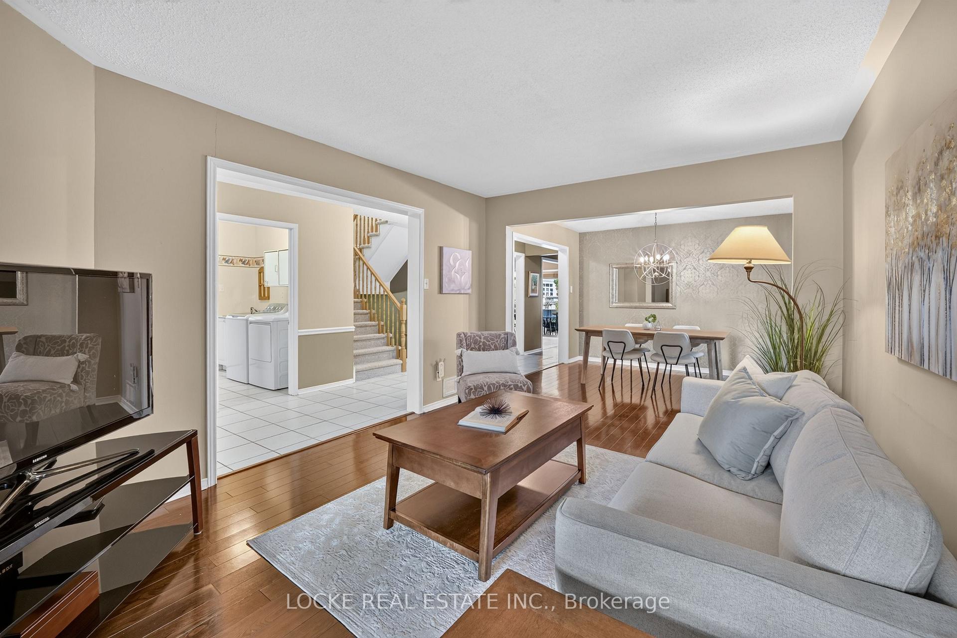 Photo 9 of 2186 Gardenway Drive, Ottawa, Fallingbrook/Gardenway South — HOMEH