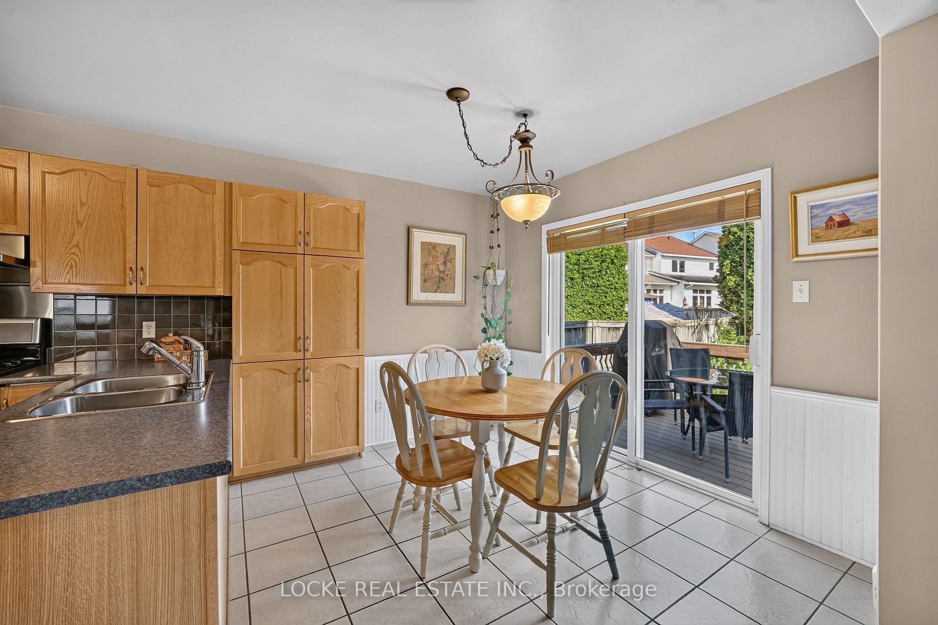 Photo 15 of 2186 Gardenway Drive, Ottawa, Fallingbrook/Gardenway South — HOMEH