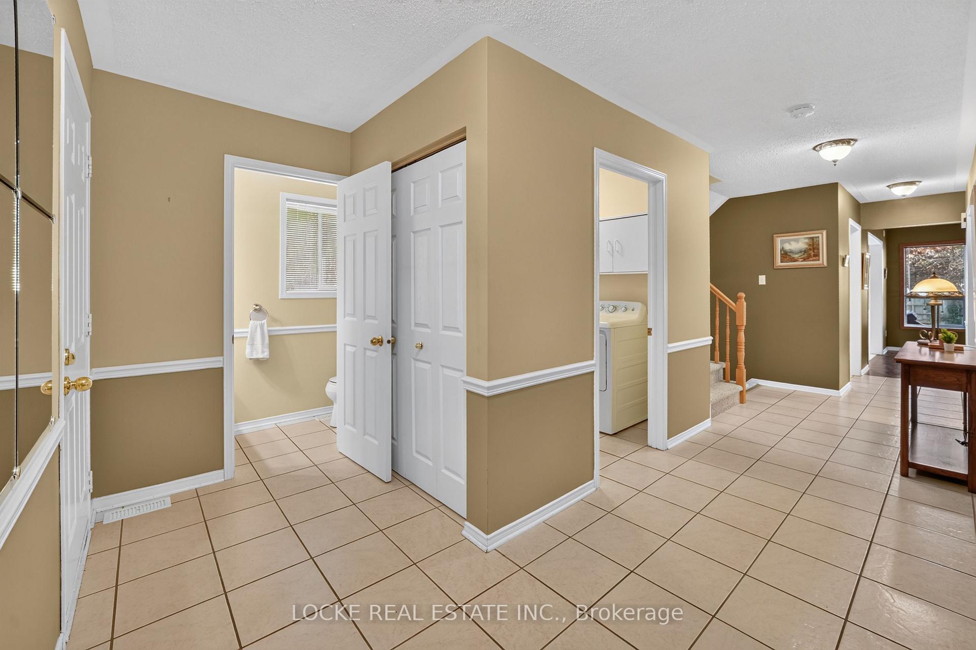 Photo 22 of 2186 Gardenway Drive, Ottawa, Fallingbrook/Gardenway South — HOMEH