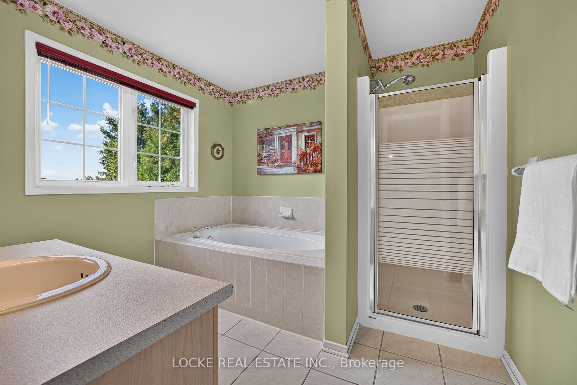 Photo 29 of 2186 Gardenway Drive, Ottawa, Fallingbrook/Gardenway South — HOMEH