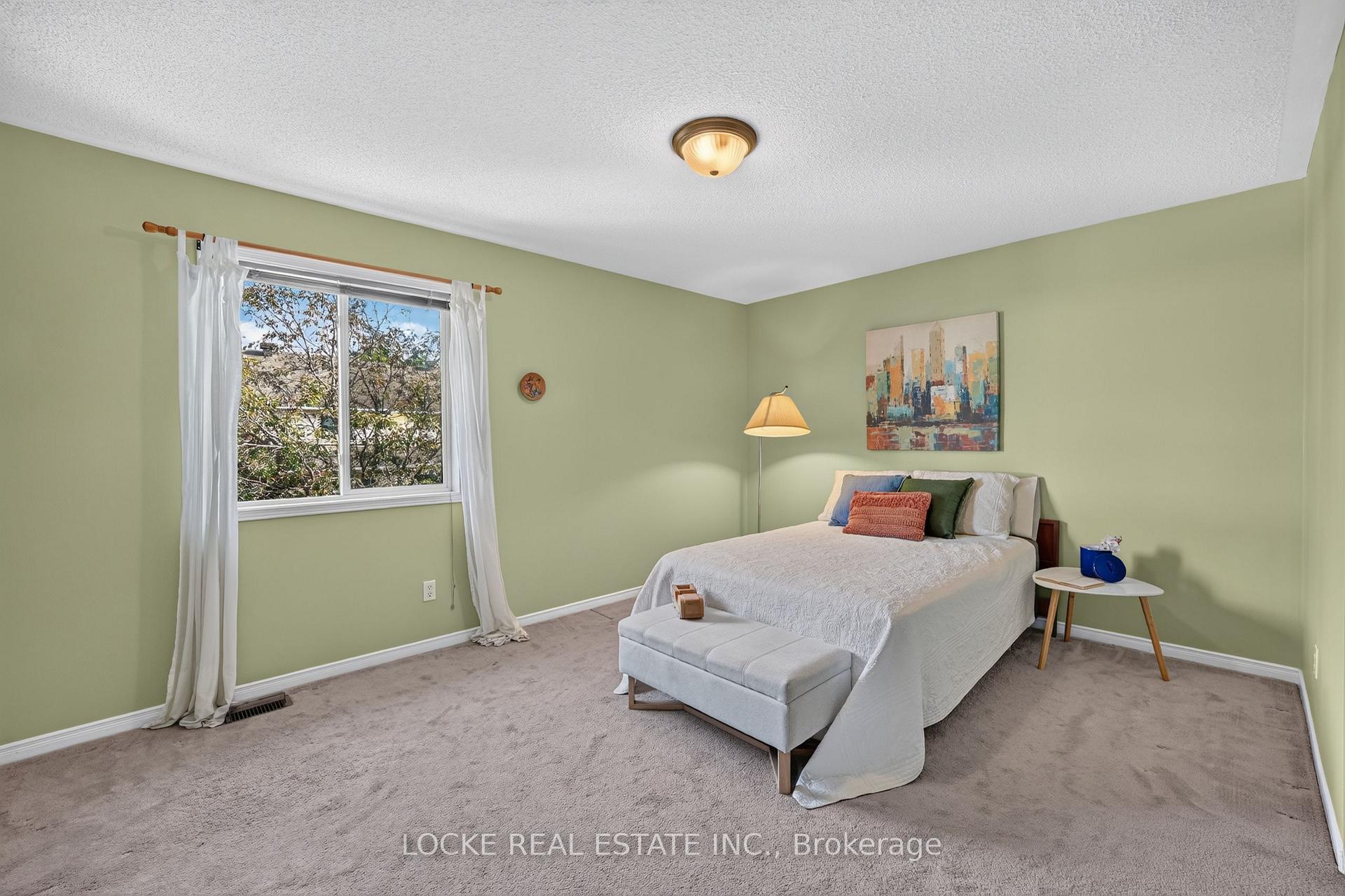 Photo 32 of 2186 Gardenway Drive, Ottawa, Fallingbrook/Gardenway South — HOMEH