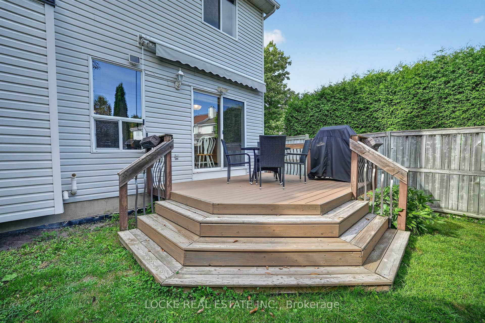 Photo 44 of 2186 Gardenway Drive, Ottawa, Fallingbrook/Gardenway South — HOMEH