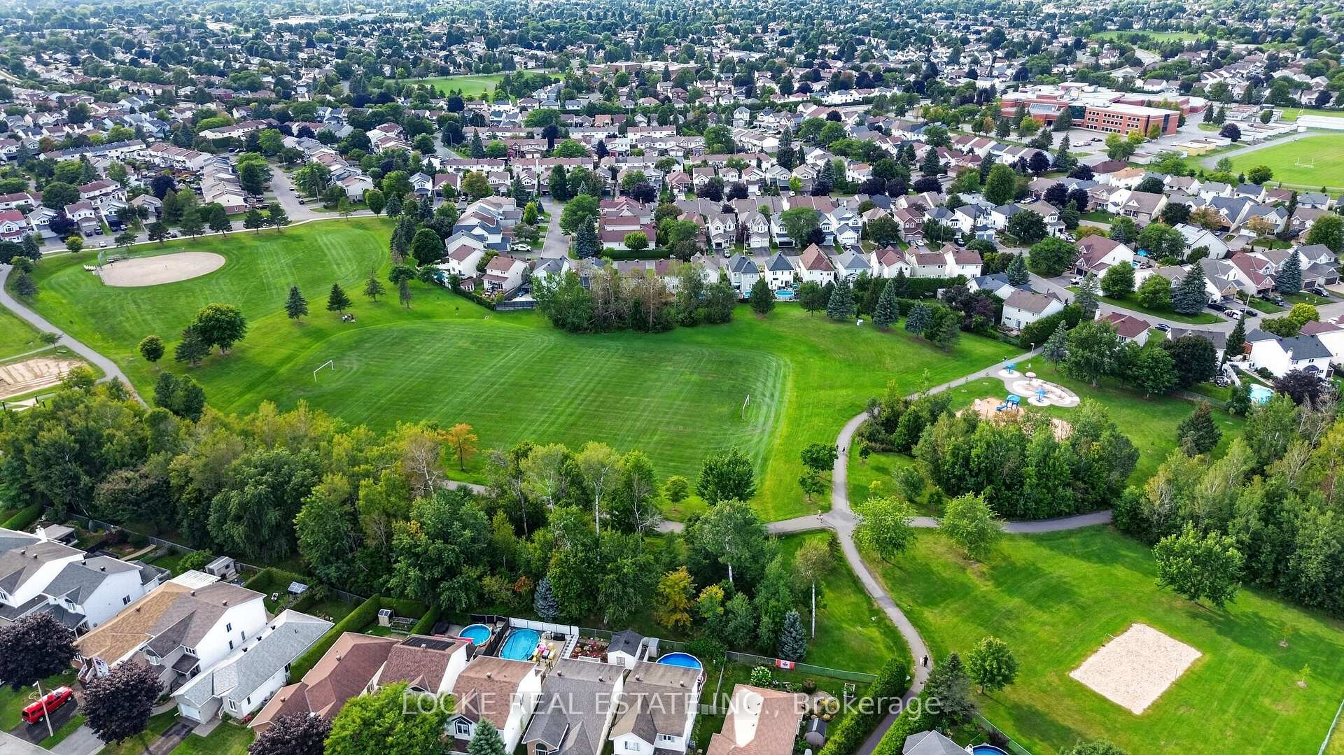 Photo 47 of 2186 Gardenway Drive, Ottawa, Fallingbrook/Gardenway South — HOMEH