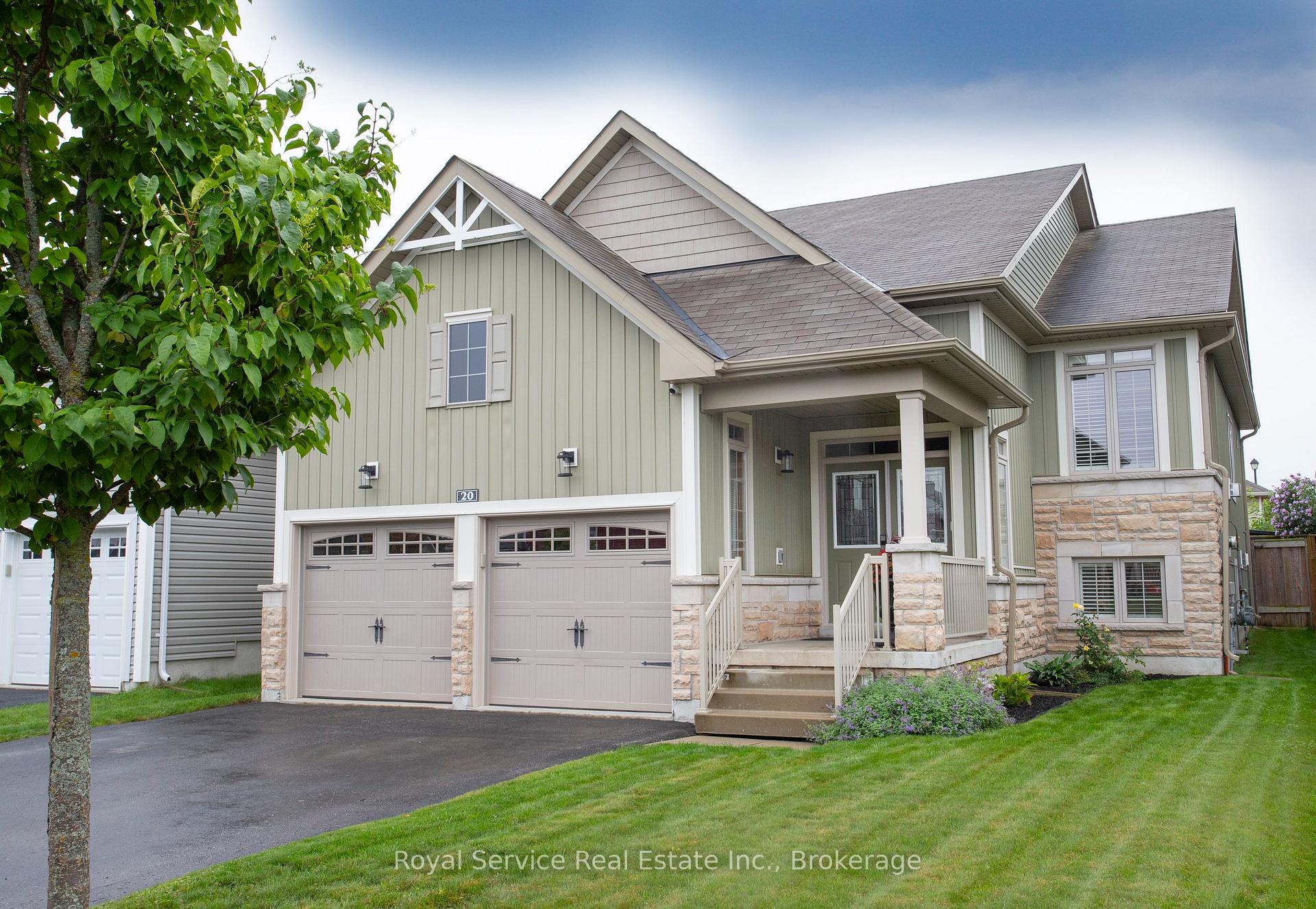 Front of 20 Grainger Crescent