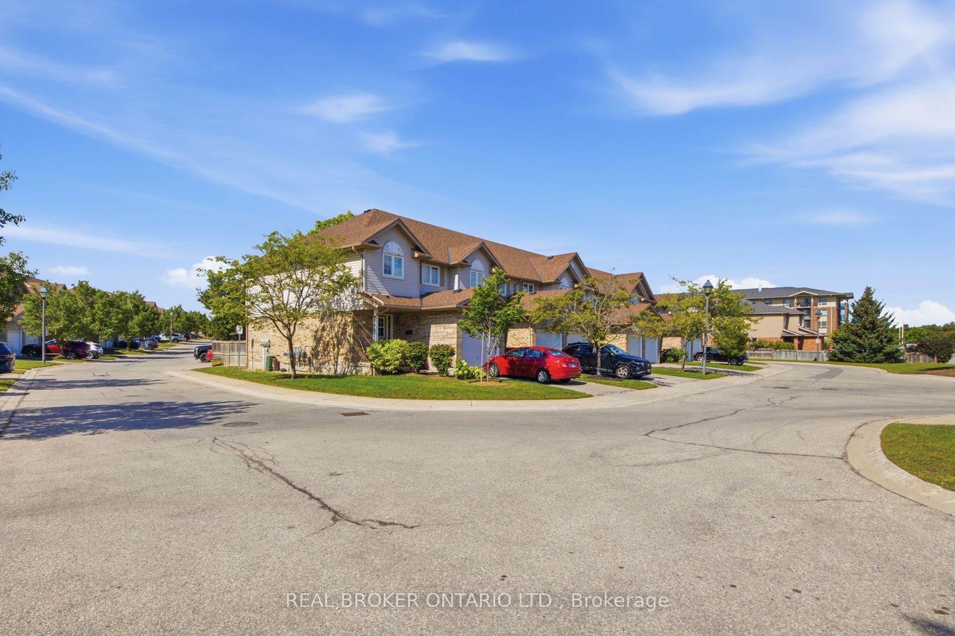 Photo 6 of Unit 5, 31 Schroder Crescent, Guelph, Grange Road — HOMEH