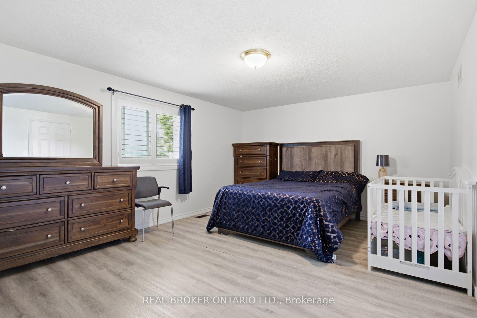 Photo 21 of Unit 5, 31 Schroder Crescent, Guelph, Grange Road — HOMEH