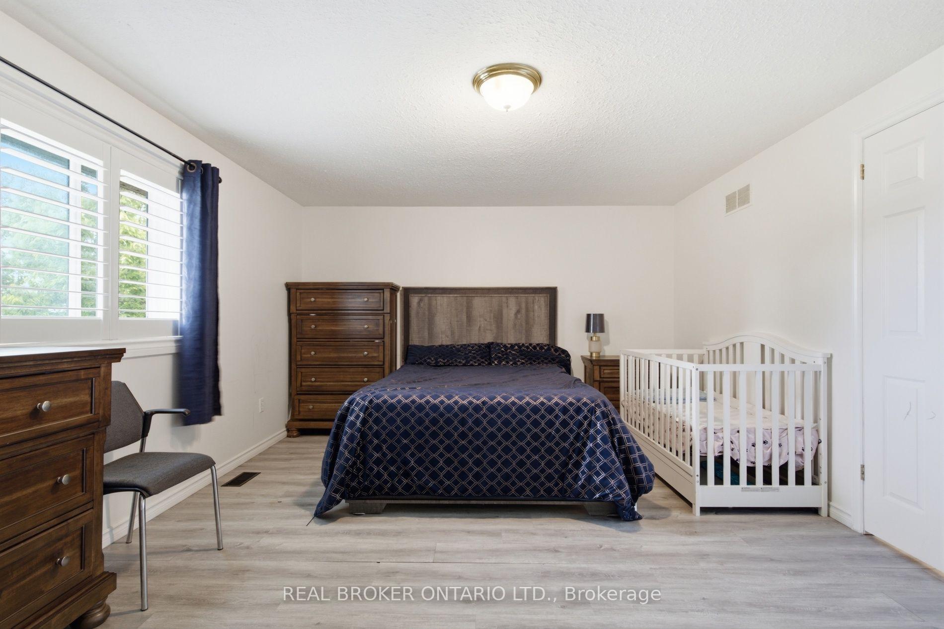 Photo 22 of Unit 5, 31 Schroder Crescent, Guelph, Grange Road — HOMEH