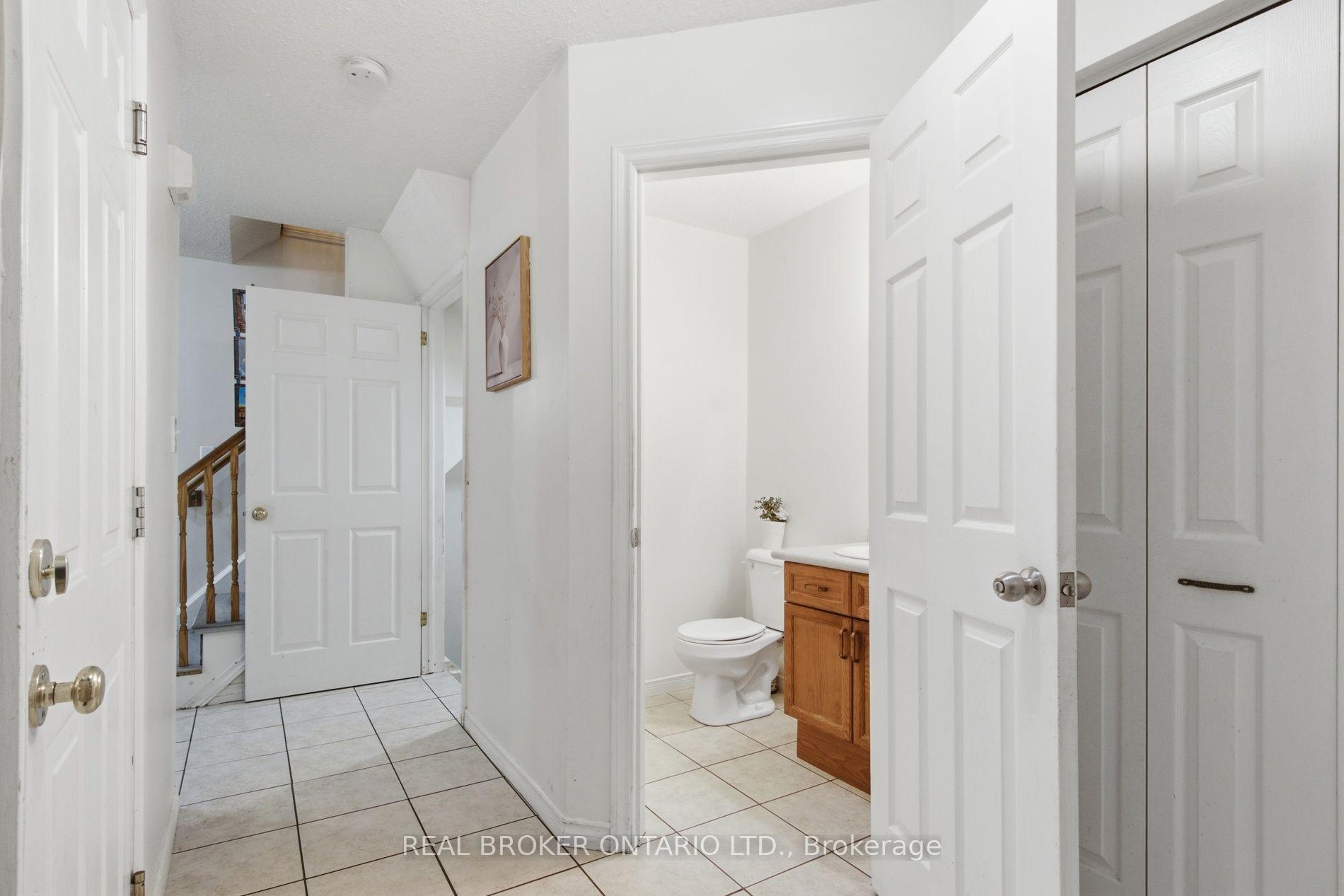 Photo 30 of Unit 5, 31 Schroder Crescent, Guelph, Grange Road — HOMEH