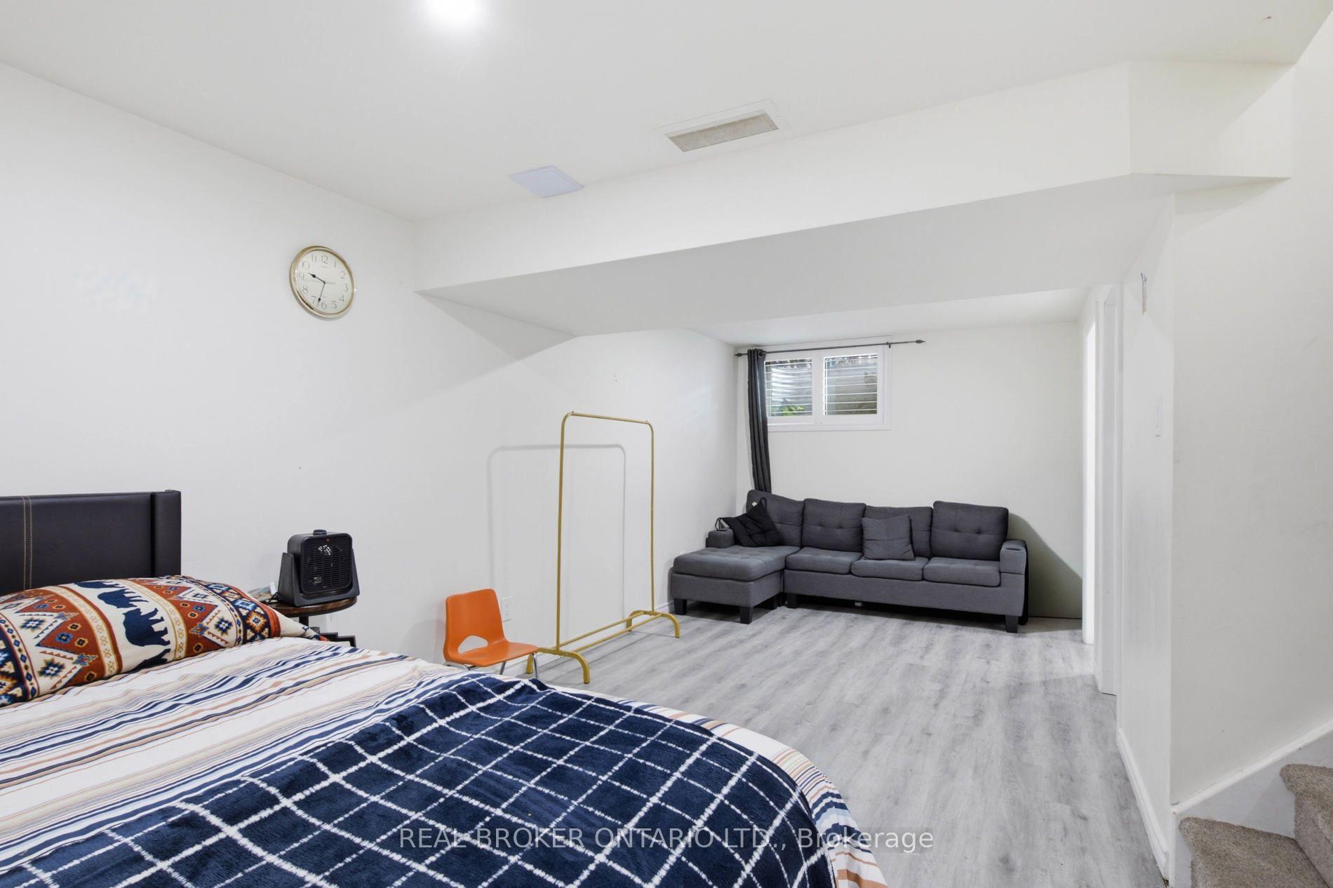 Photo 33 of Unit 5, 31 Schroder Crescent, Guelph, Grange Road — HOMEH