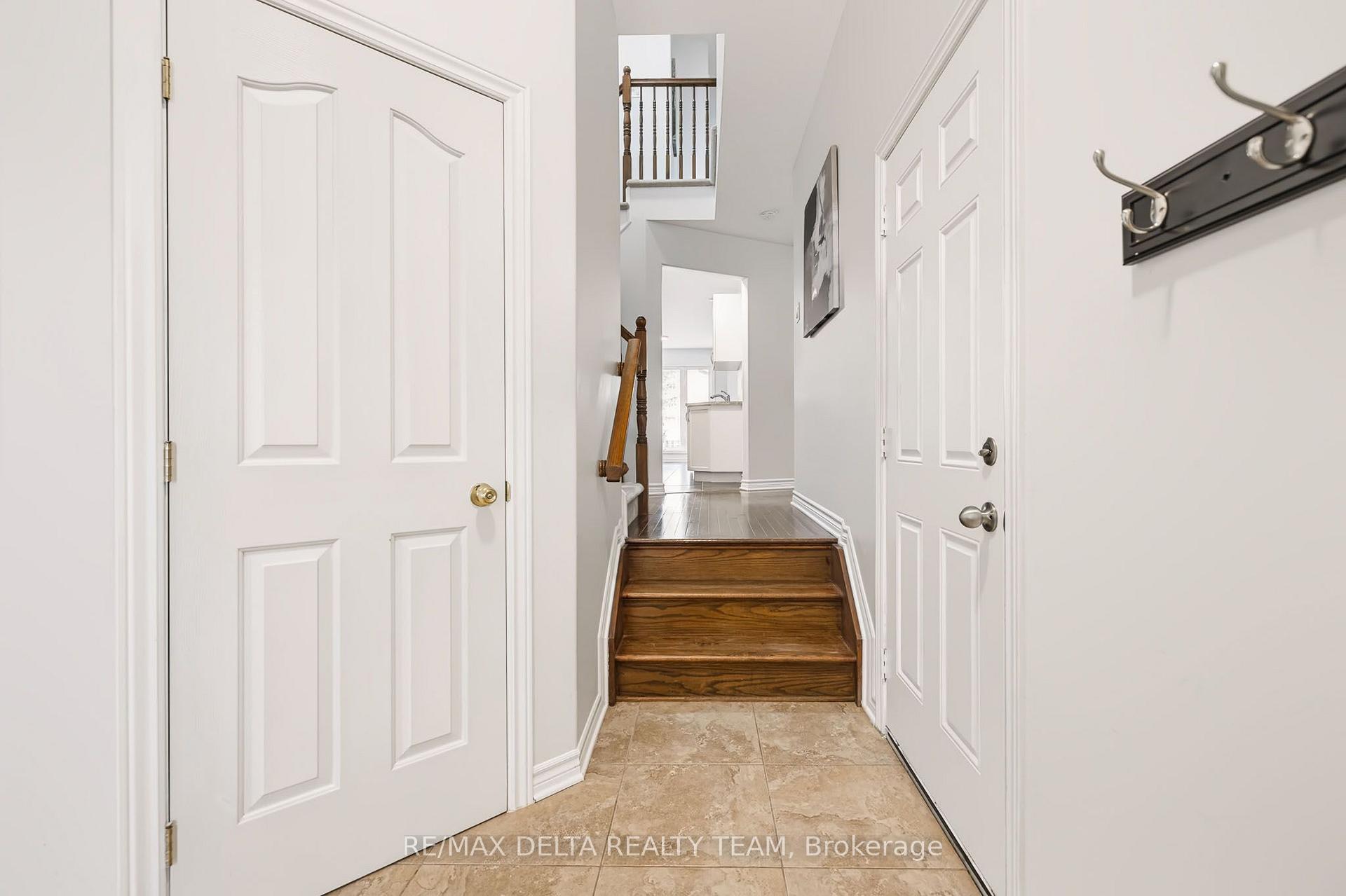 Photo 3 of 616 Spikemoss Place, Ottawa, Notting Hill/Summerside — HOMEH