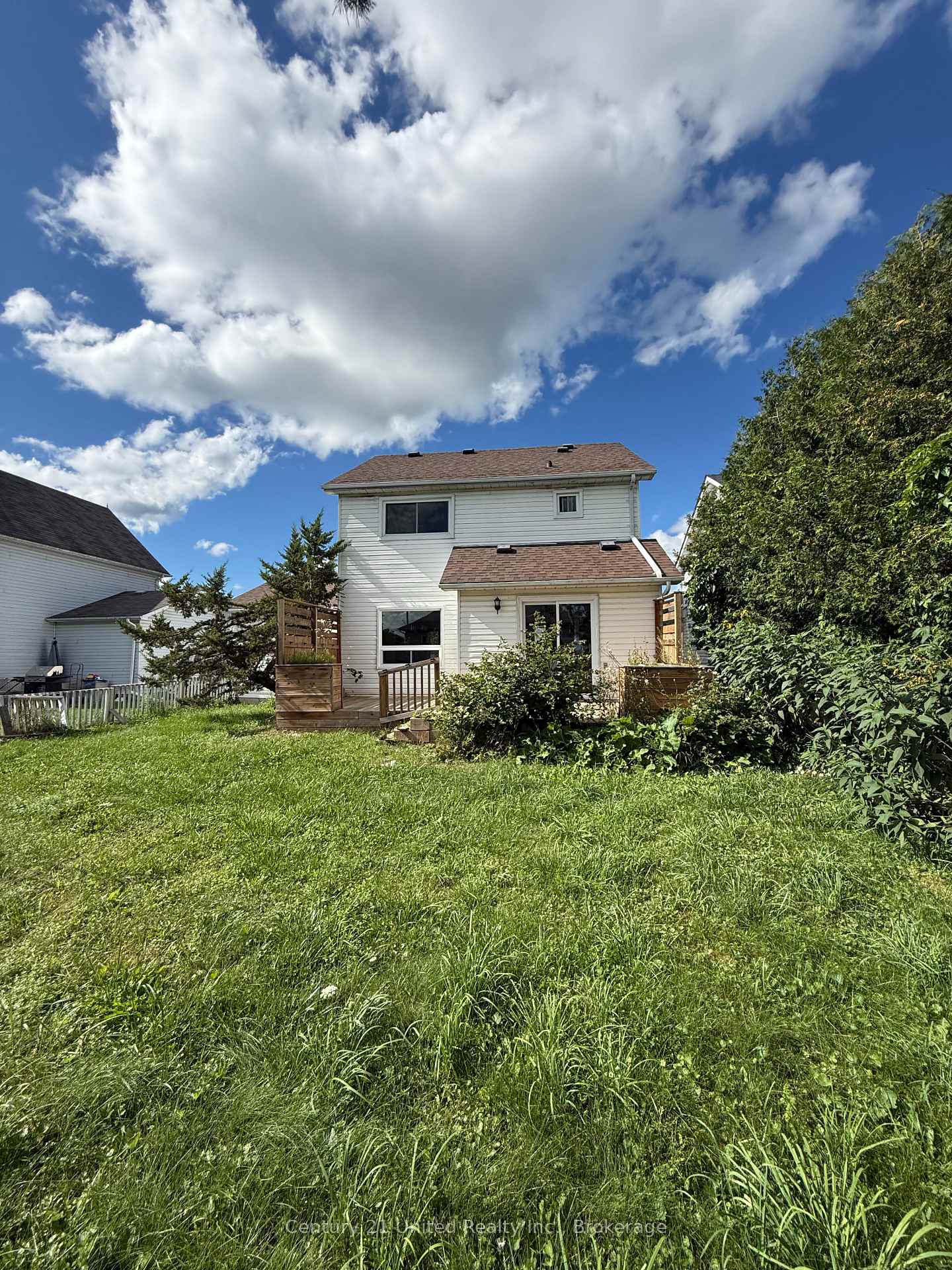 Photo 3 of 26 Maple Avenue, Asphodel-Norwood, Norwood — HOMEH