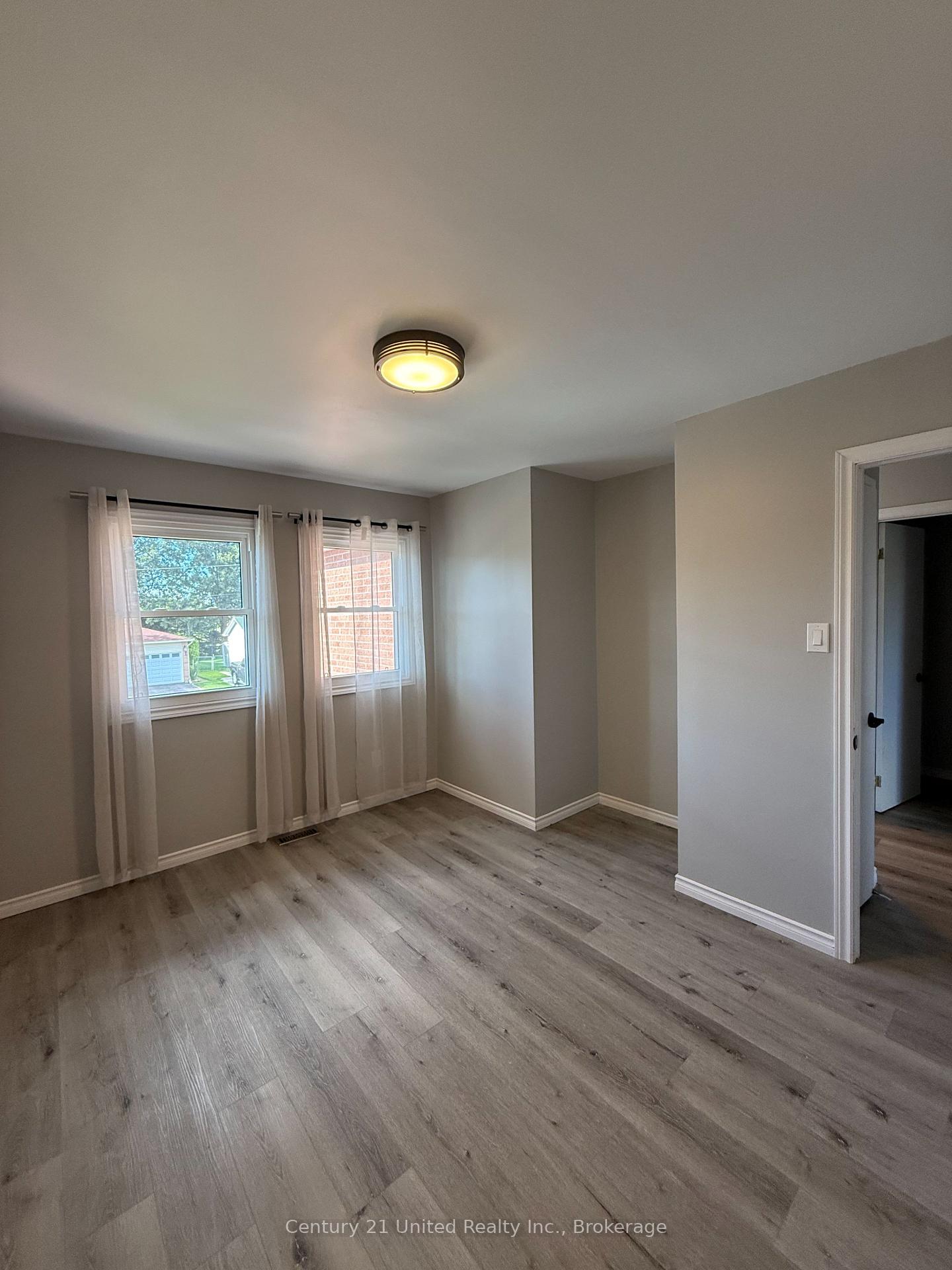 Photo 21 of 26 Maple Avenue, Asphodel-Norwood, Norwood — HOMEH