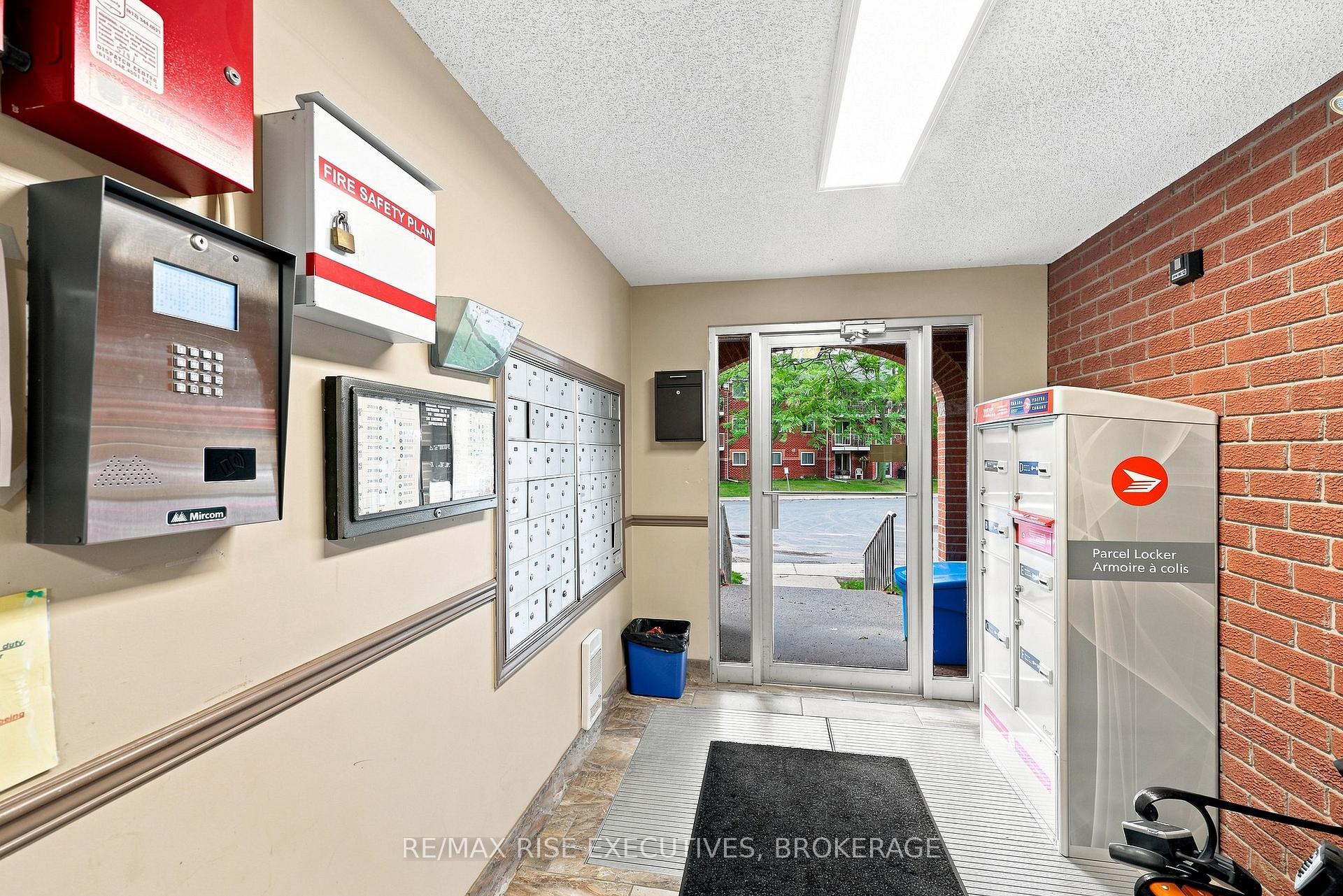 Photo 8 of Unit 305, 561 Armstrong Road, Kingston, East Gardiners Rd — HOMEH