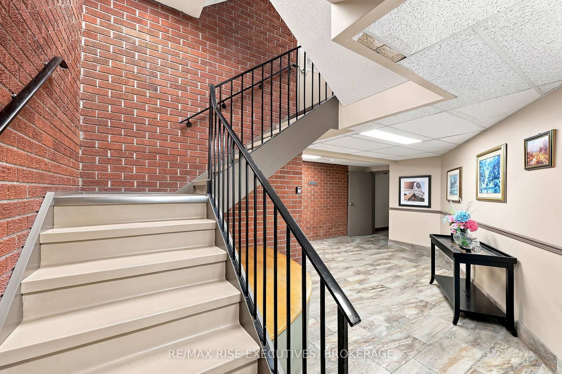 Photo 9 of Unit 305, 561 Armstrong Road, Kingston, East Gardiners Rd — HOMEH