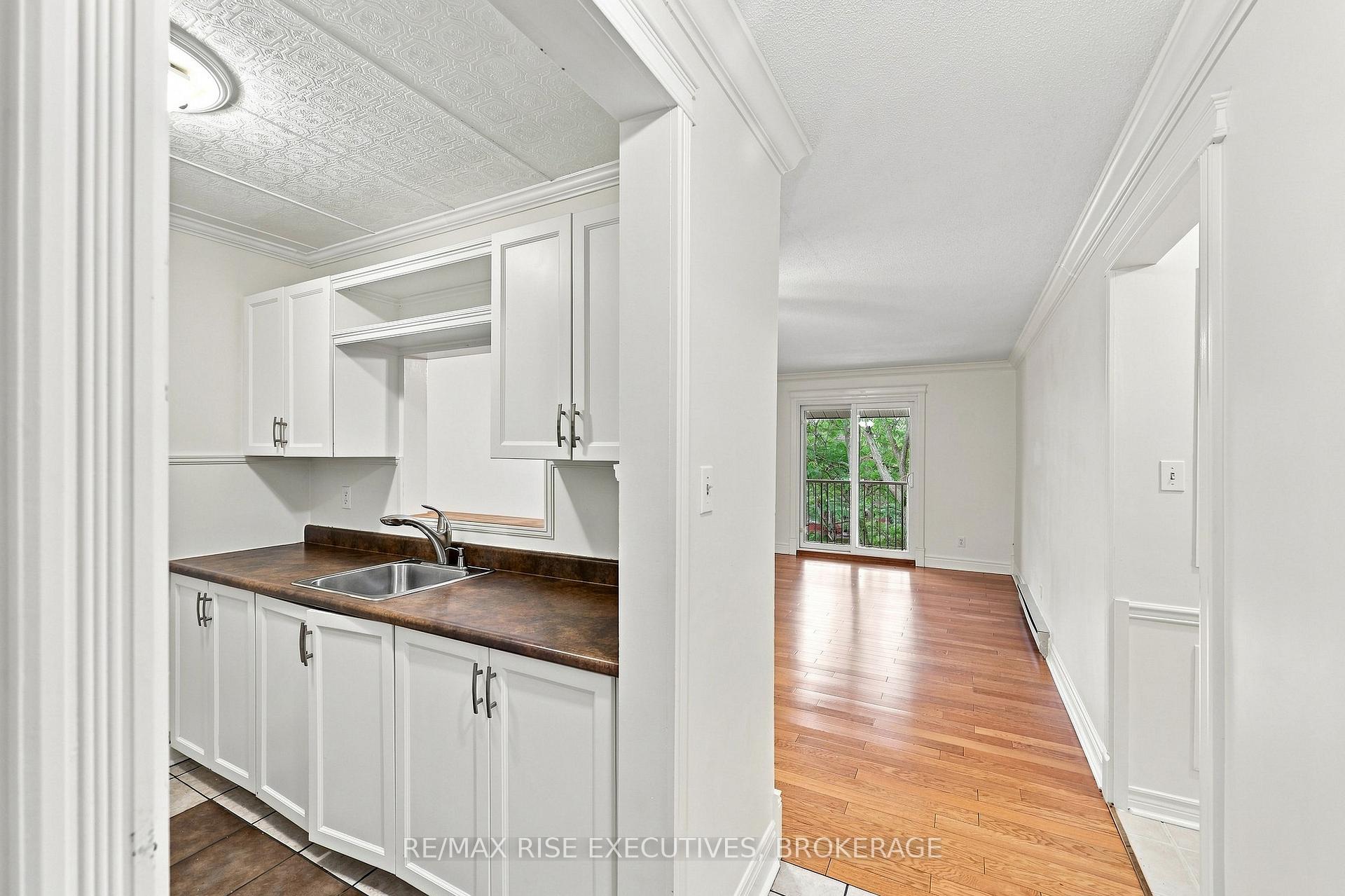 Photo 12 of Unit 305, 561 Armstrong Road, Kingston, East Gardiners Rd — HOMEH