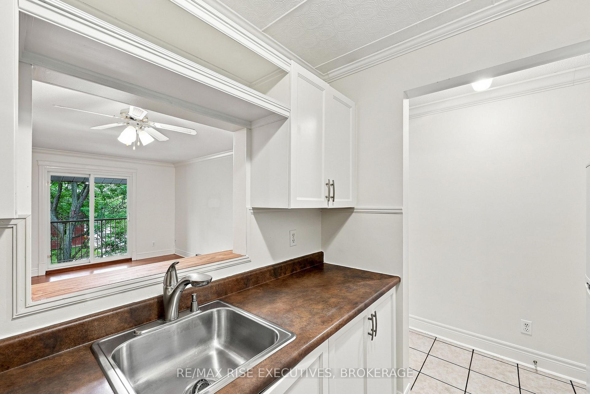 Photo 15 of Unit 305, 561 Armstrong Road, Kingston, East Gardiners Rd — HOMEH