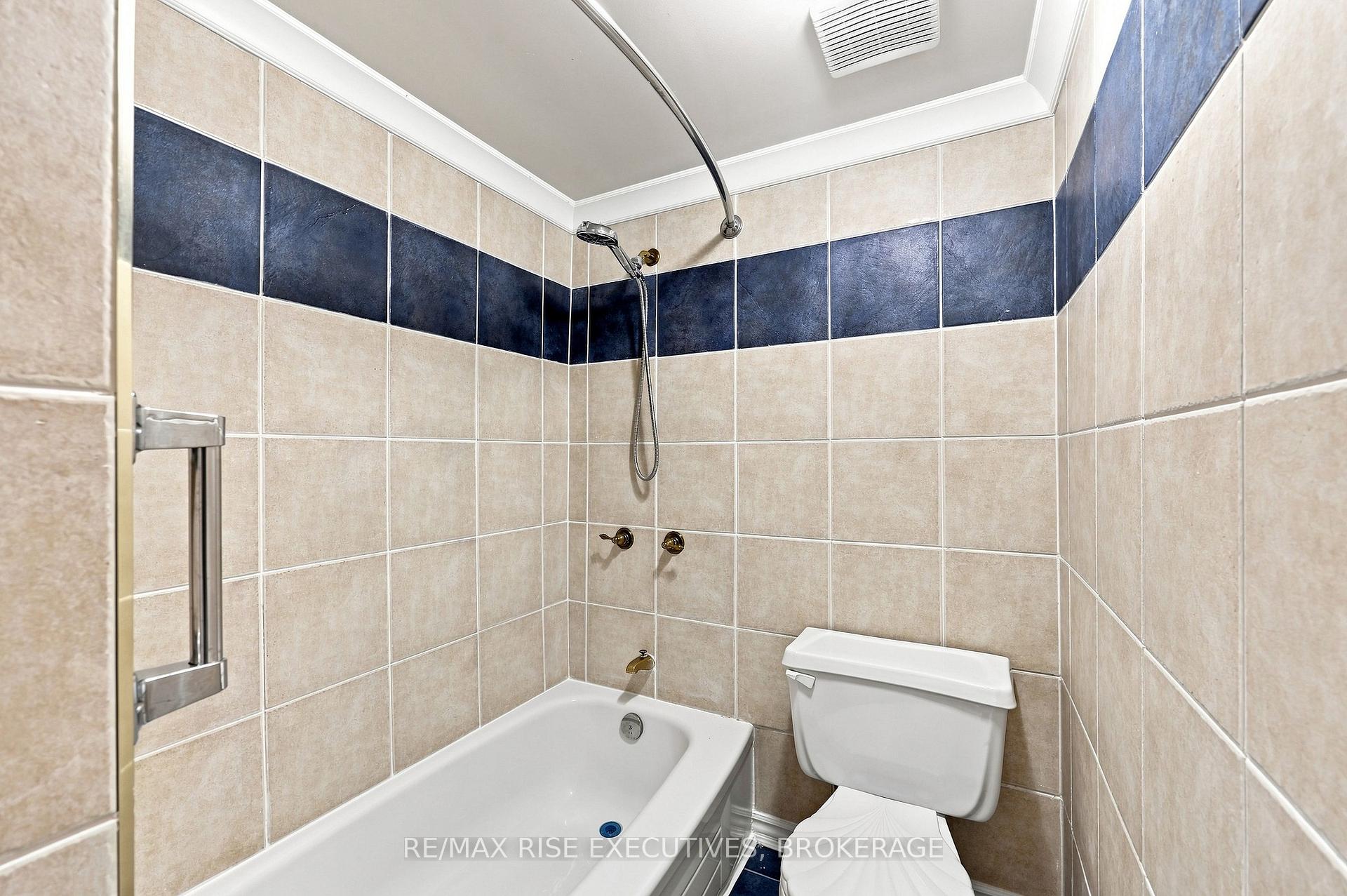 Photo 31 of Unit 305, 561 Armstrong Road, Kingston, East Gardiners Rd — HOMEH
