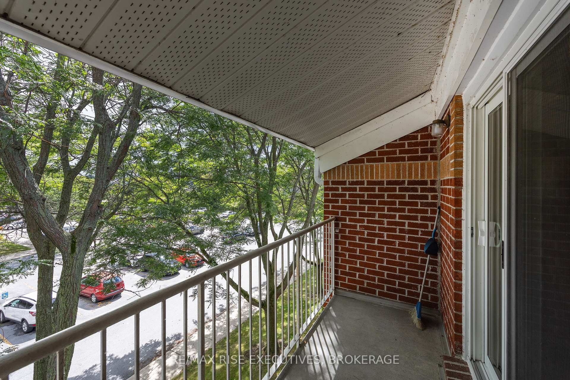 Photo 33 of Unit 305, 561 Armstrong Road, Kingston, East Gardiners Rd — HOMEH