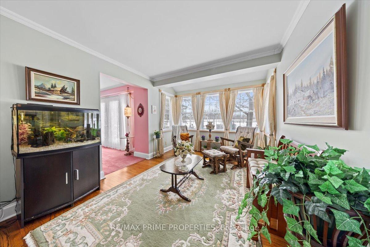 Photo 6 of 1530 Royal Orchard Drive, Ottawa, Cumberland Estates — HOMEH
