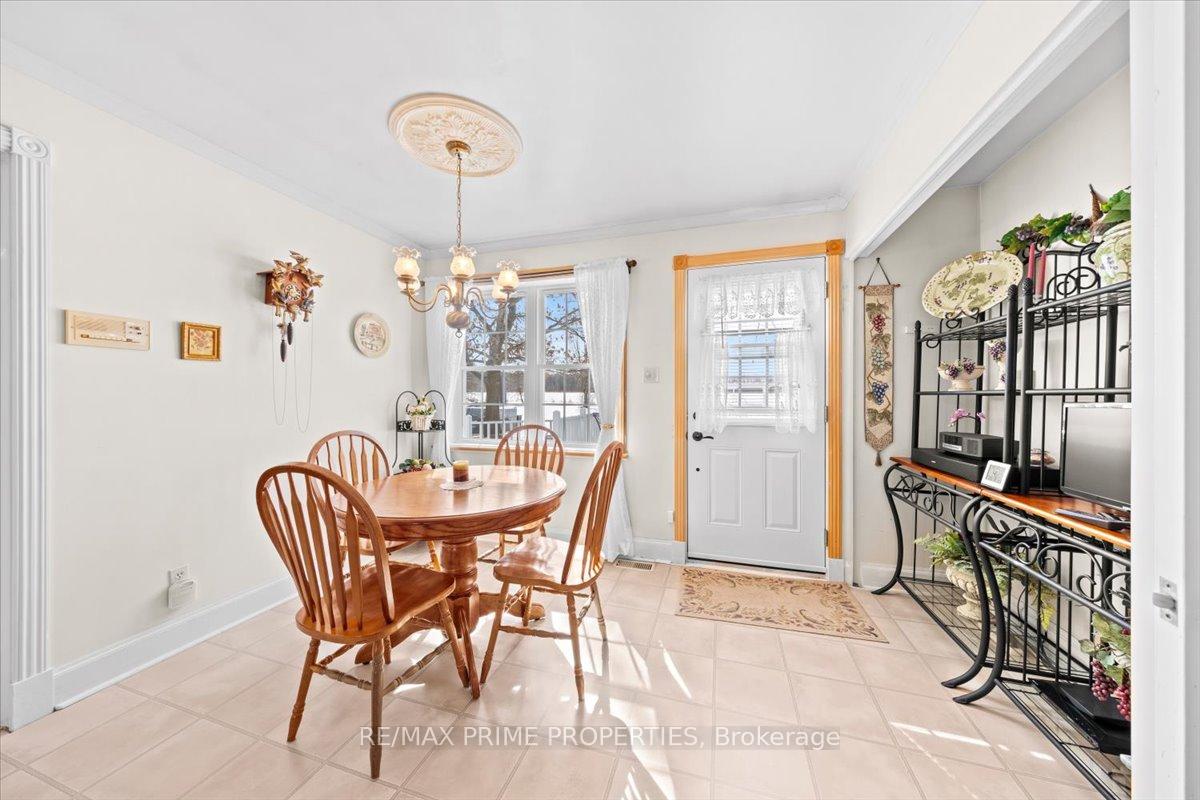 Photo 15 of 1530 Royal Orchard Drive, Ottawa, Cumberland Estates — HOMEH