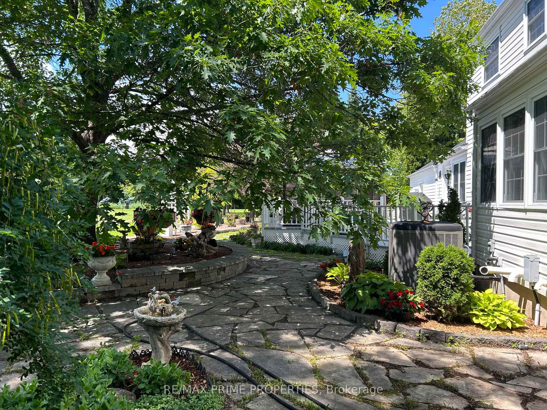 Photo 30 of 1530 Royal Orchard Drive, Ottawa, Cumberland Estates — HOMEH