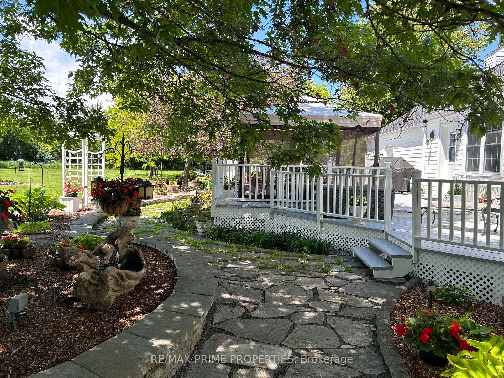 Photo 31 of 1530 Royal Orchard Drive, Ottawa, Cumberland Estates — HOMEH