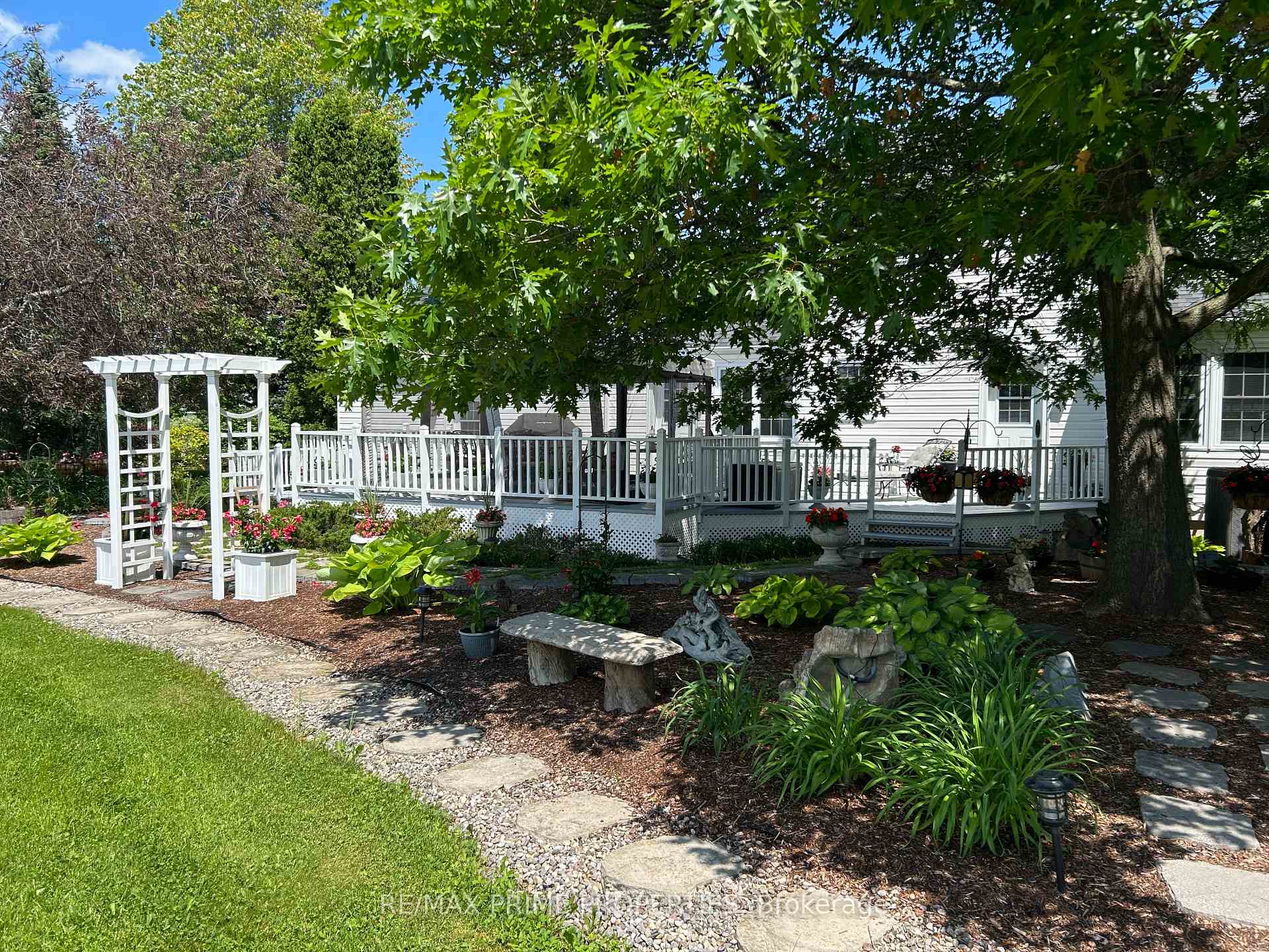 Photo 35 of 1530 Royal Orchard Drive, Ottawa, Cumberland Estates — HOMEH