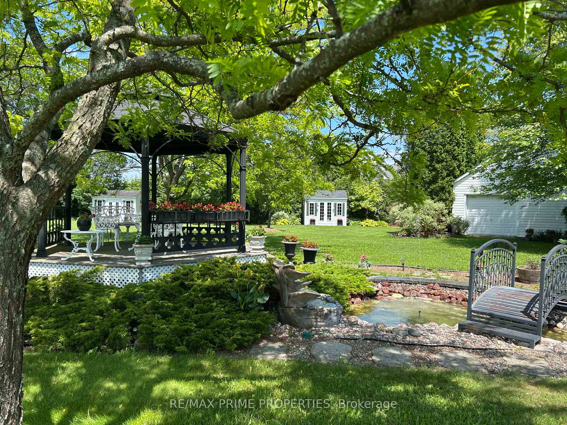Photo 37 of 1530 Royal Orchard Drive, Ottawa, Cumberland Estates — HOMEH