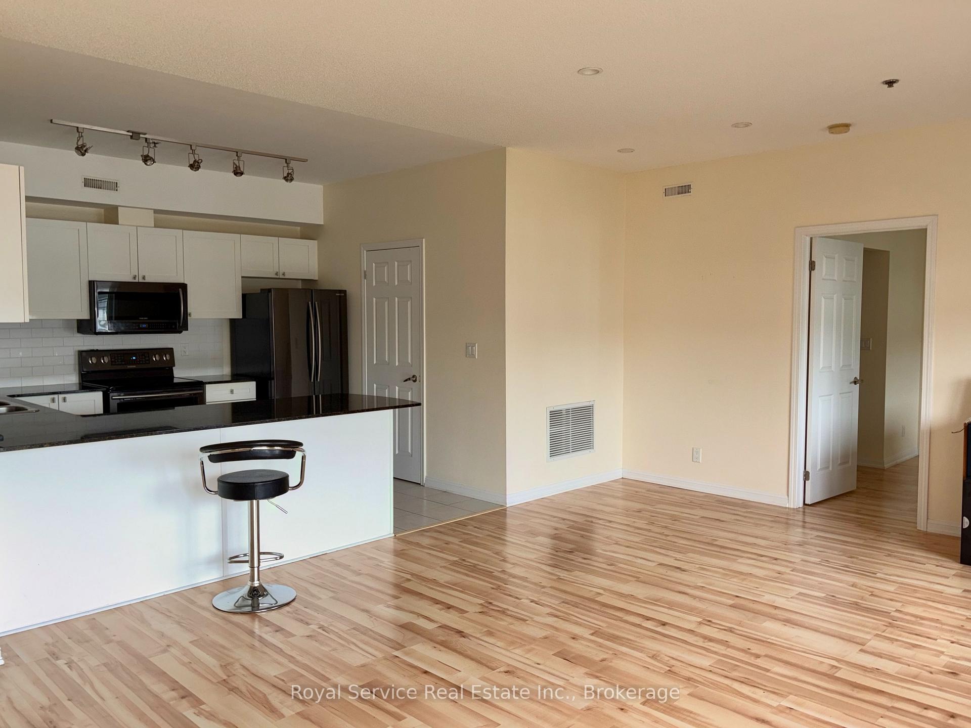 Photo 8 of Unit 309, 50 Mill Street N, Port Hope — HOMEH