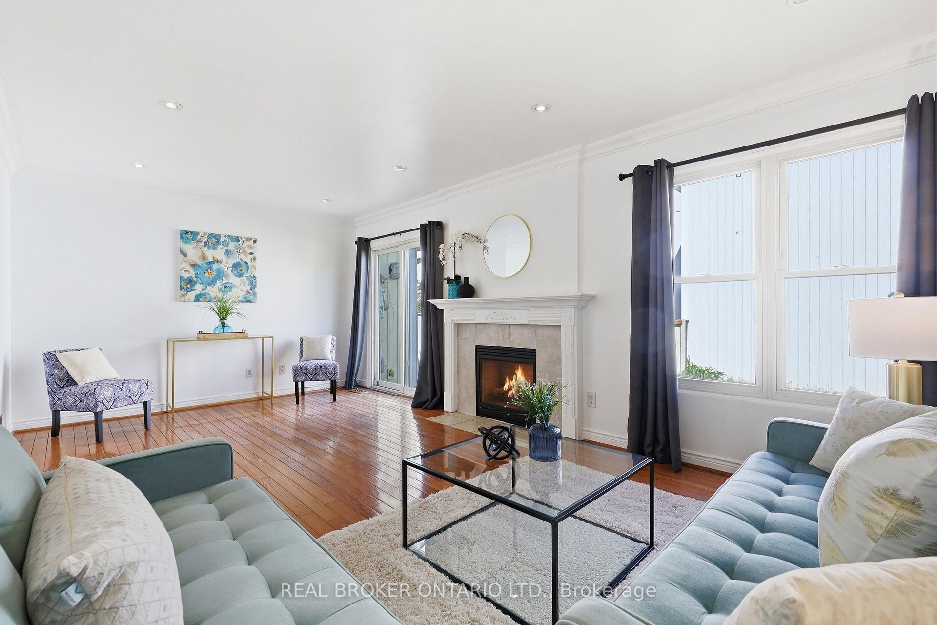 Photo 9 of 22 Bent Oak Circle, Mississauga, Meadowvale — HOMEH