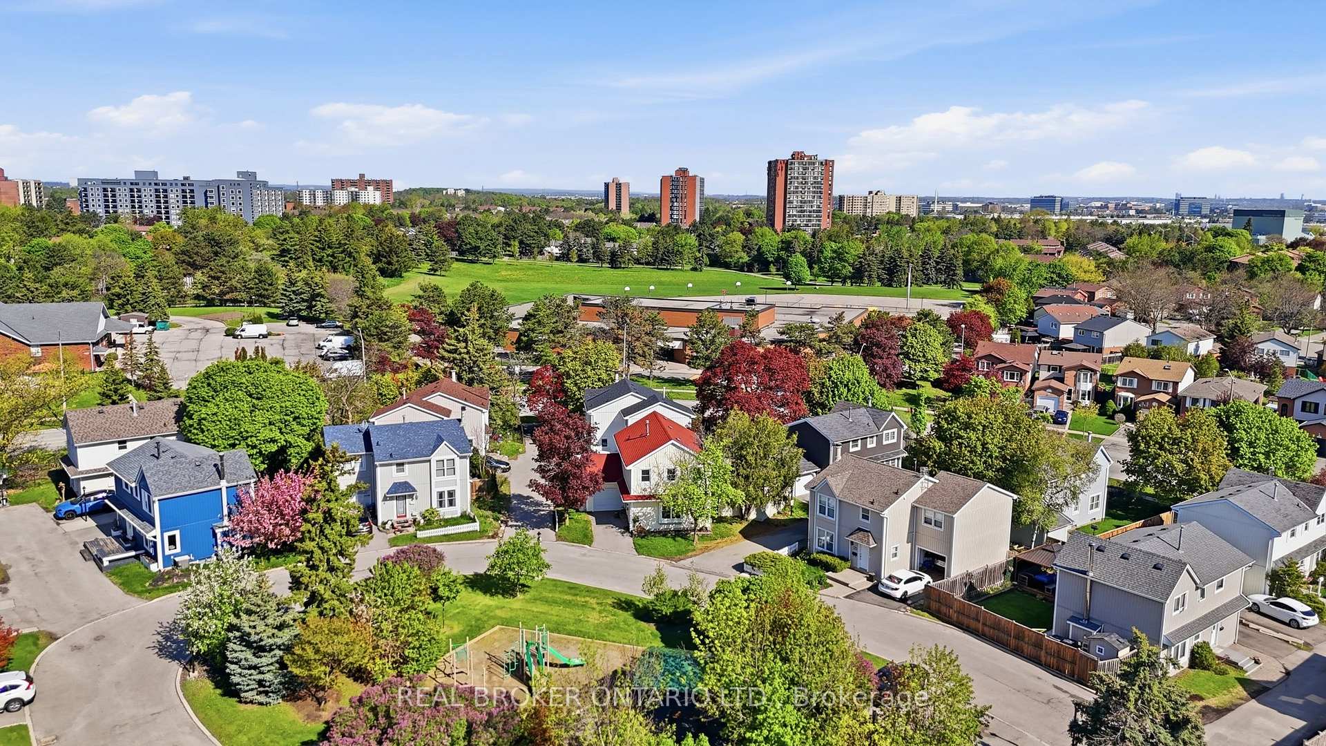 Photo 19 of 22 Bent Oak Circle, Mississauga, Meadowvale — HOMEH