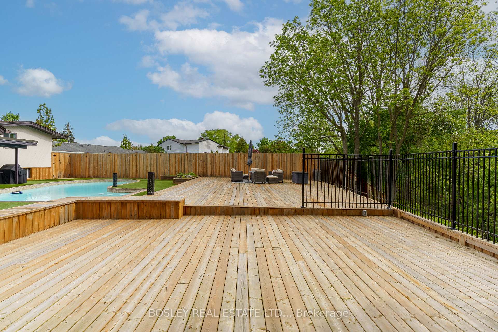 Photo 45 of 93 Riverview Boulevard, St. Catharines, Glendale/Glenridge — HOMEH
