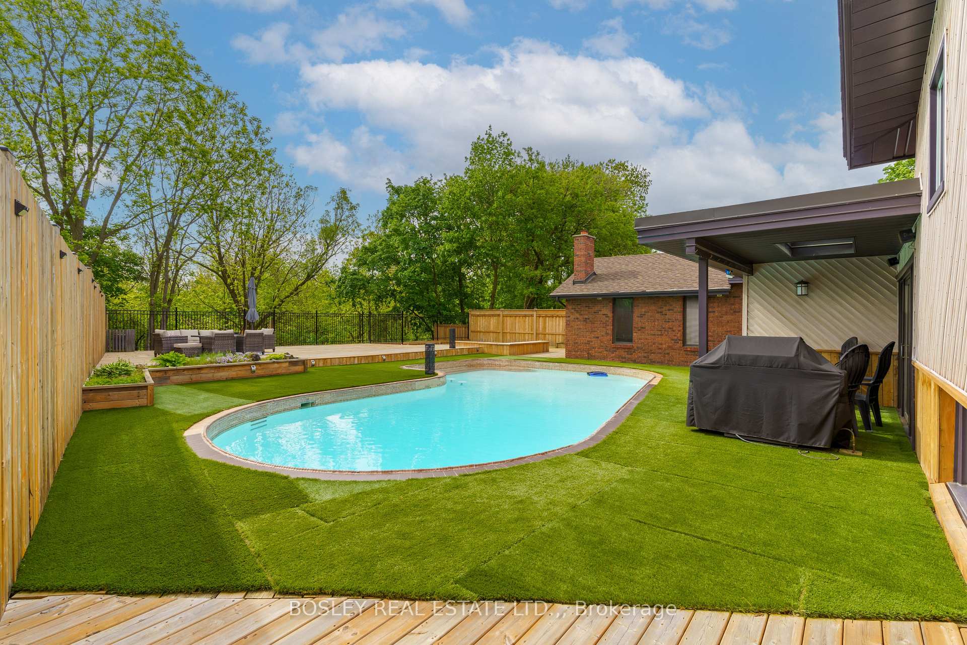 Photo 47 of 93 Riverview Boulevard, St. Catharines, Glendale/Glenridge — HOMEH