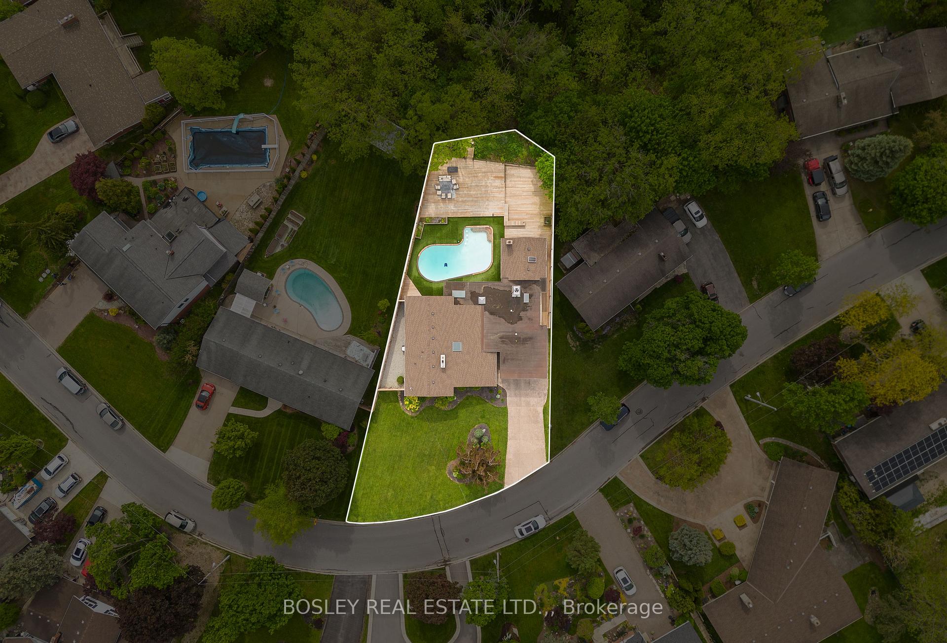 Photo 48 of 93 Riverview Boulevard, St. Catharines, Glendale/Glenridge — HOMEH