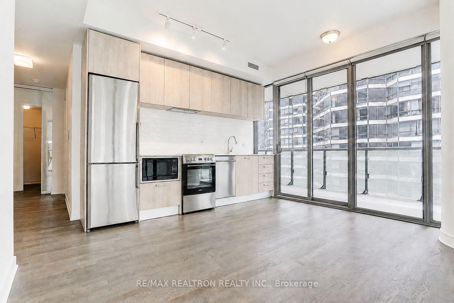 Photo 3 of Unit 1008, 57 St Joseph Street, Toronto, Bay Street Corridor — HOMEH