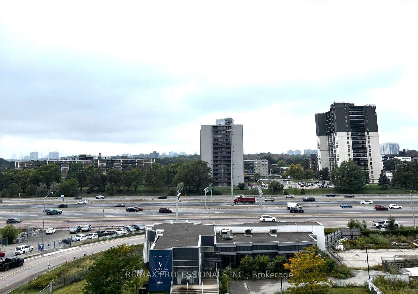 Photo 10 of Unit 726, 10 Gibbs Road, Etobicoke, Islington-City Centre West — HOMEH