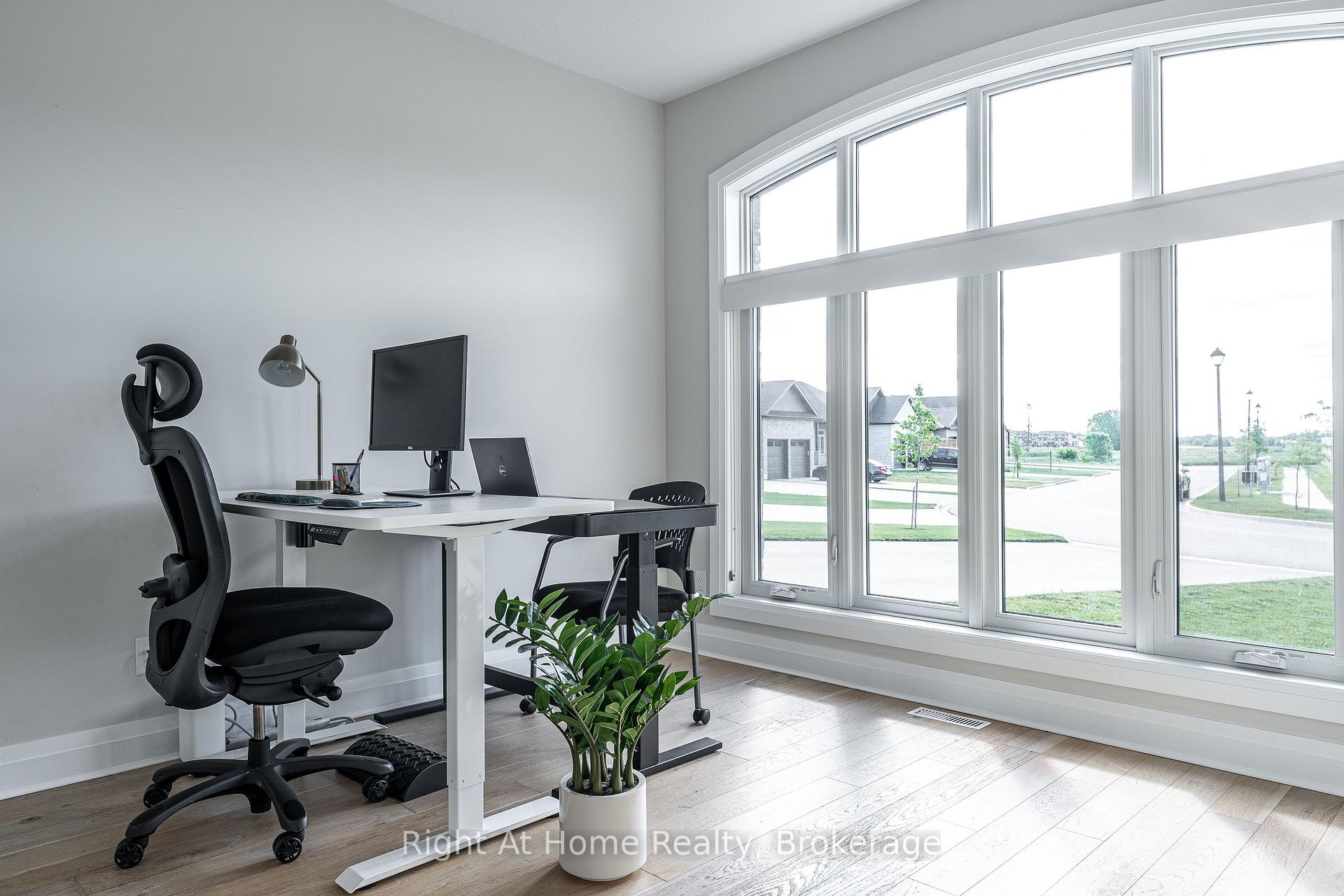 Photo 5 of 206 Orr Street, Stratford — HOMEH
