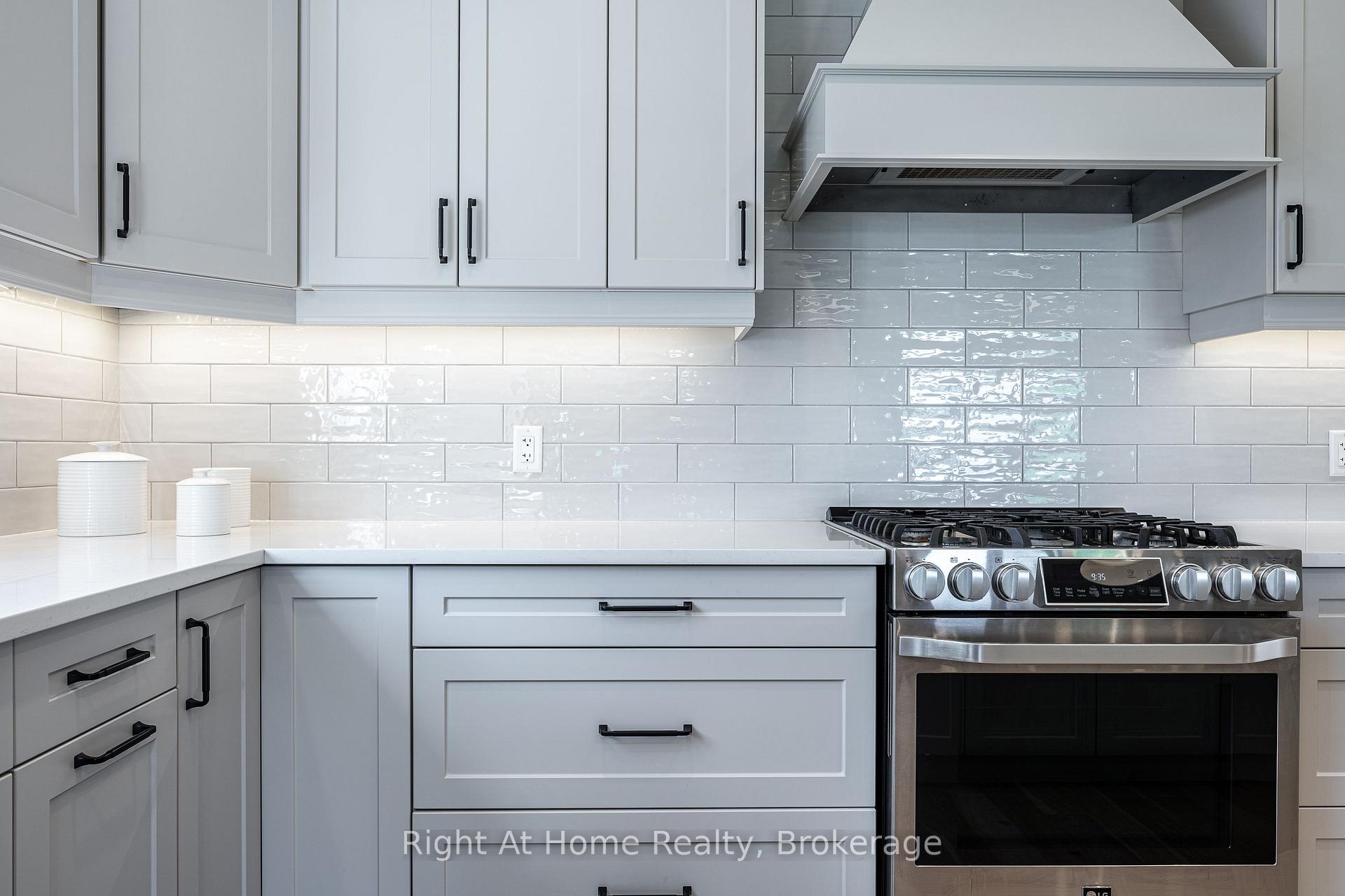 Photo 10 of 206 Orr Street, Stratford — HOMEH