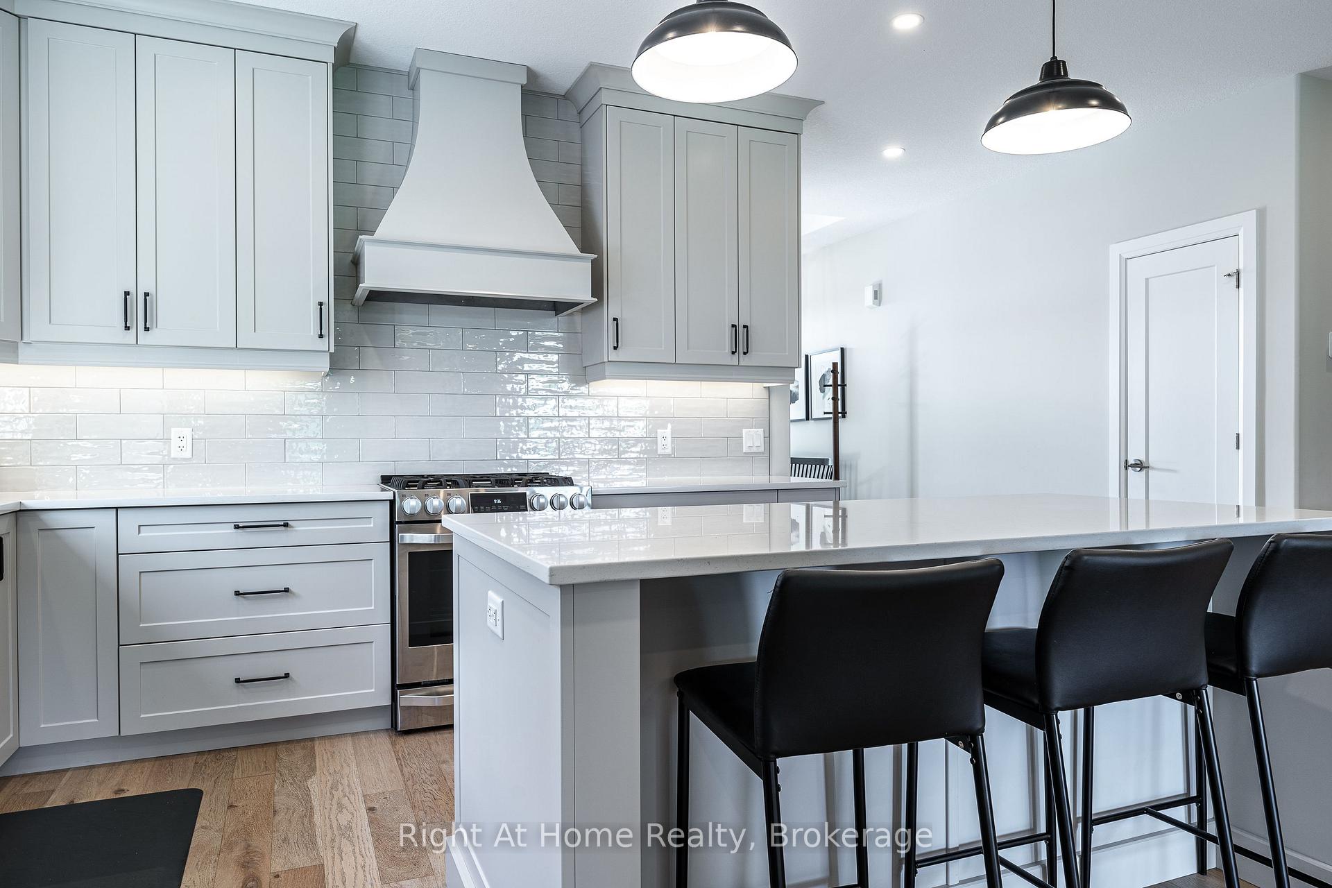 Photo 11 of 206 Orr Street, Stratford — HOMEH