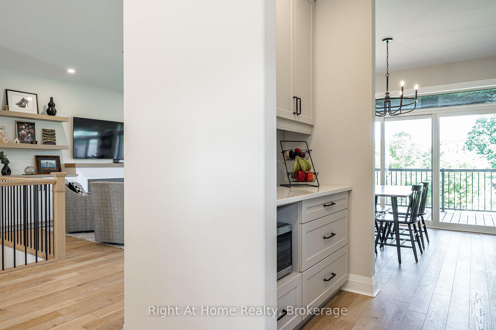 Photo 13 of 206 Orr Street, Stratford — HOMEH